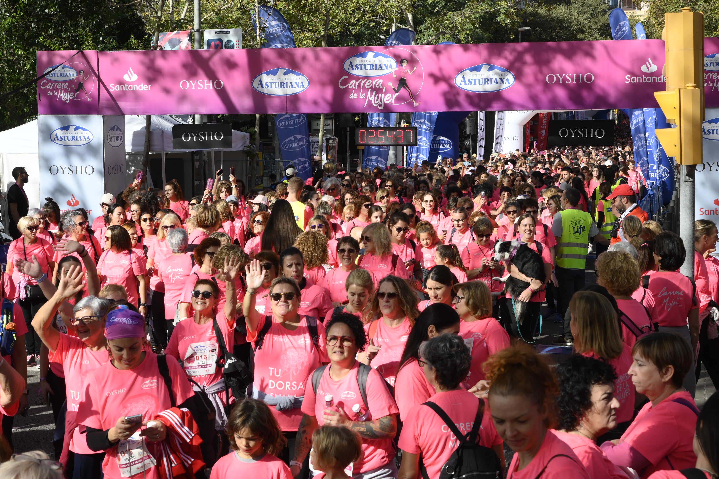 Las mejores fotos de la Carrera de la Mujer de Barcelona 2023. 8140