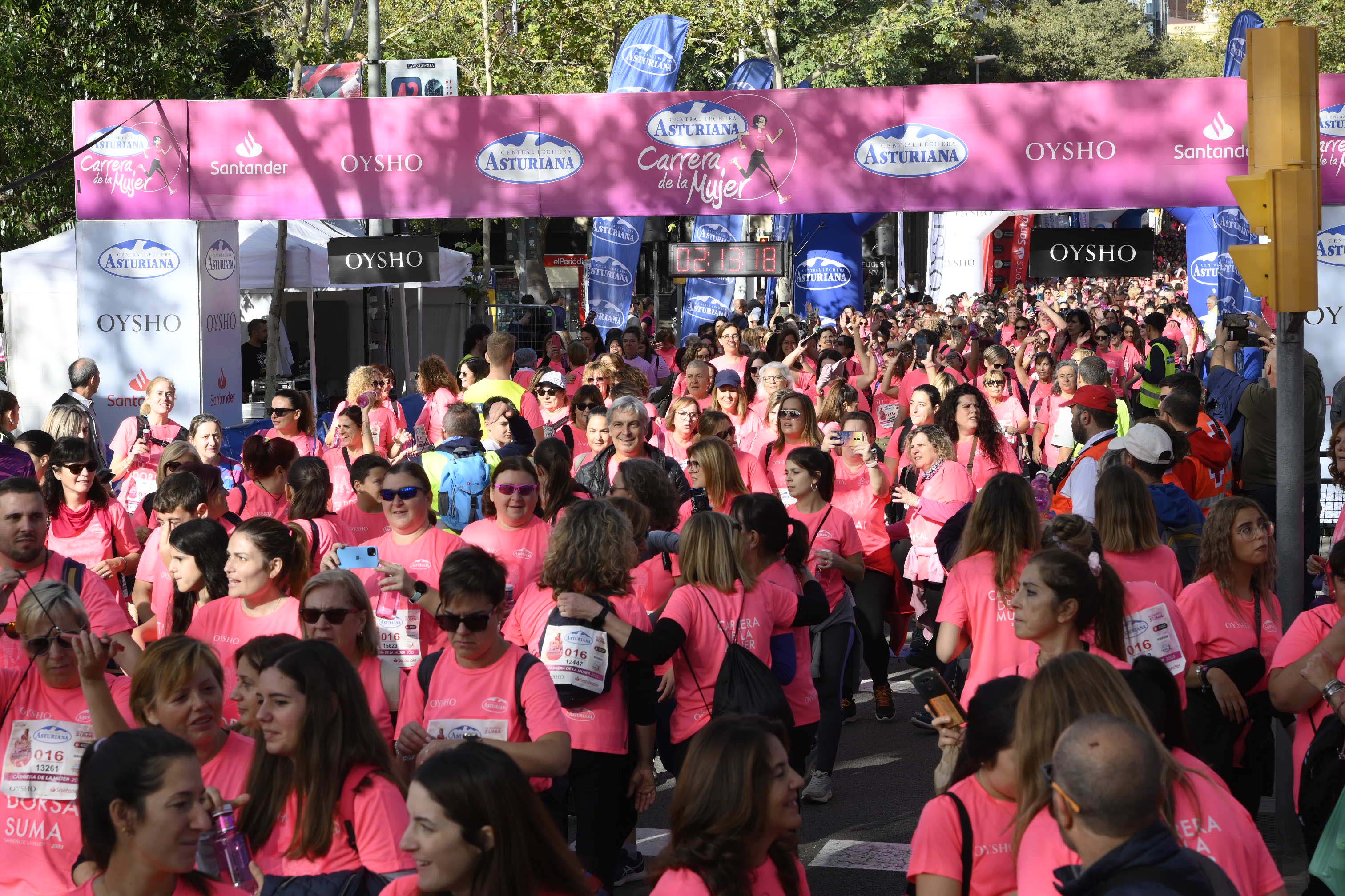 Las mejores fotos de la Carrera de la Mujer de Barcelona 2023. 6952