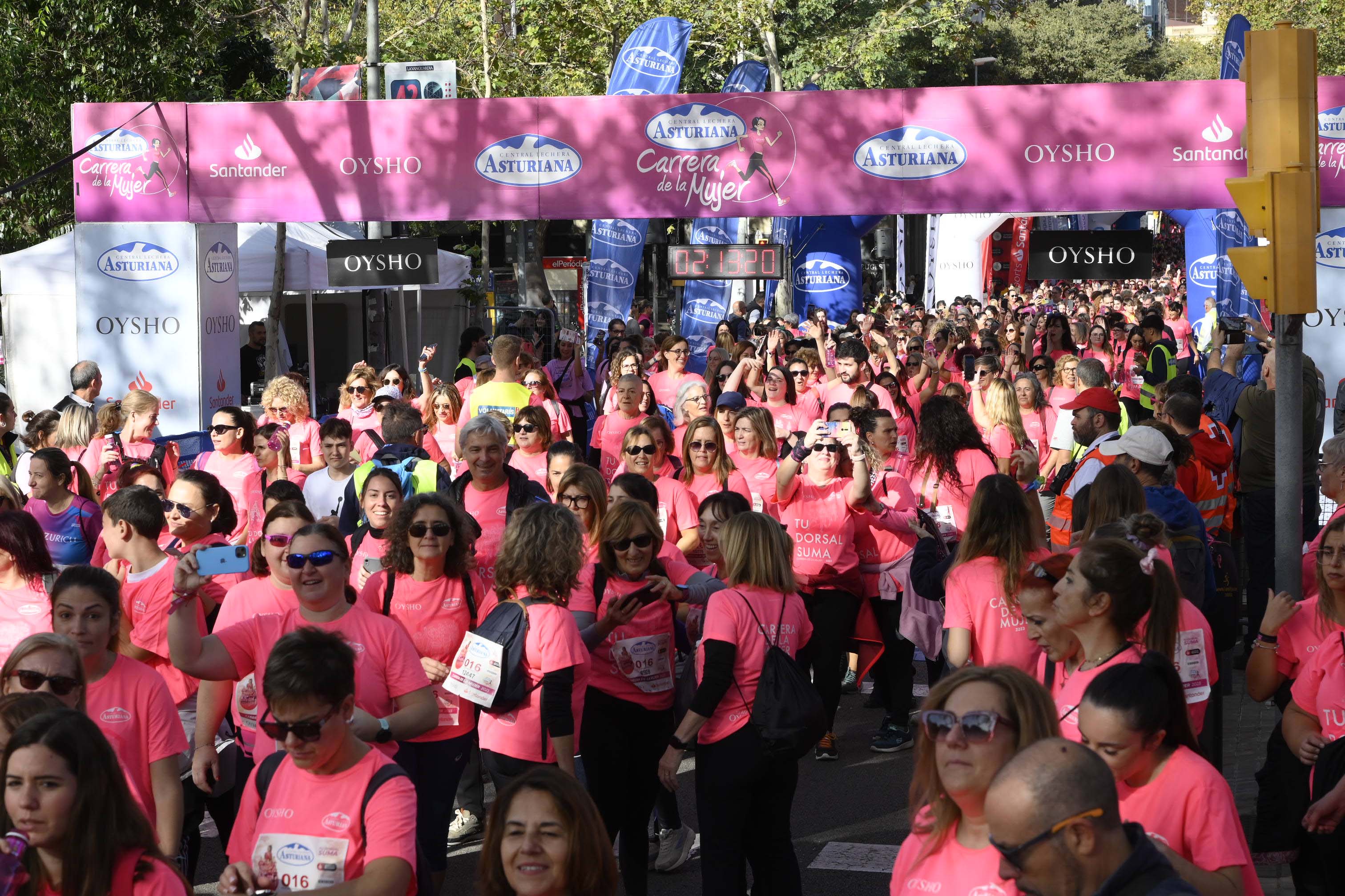 Las mejores fotos de la Carrera de la Mujer de Barcelona 2023. 6953