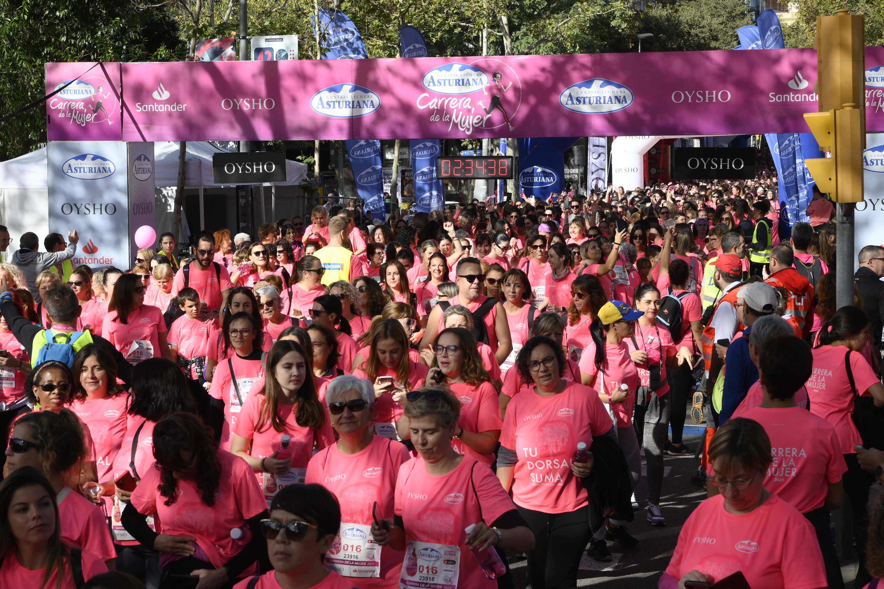 Las mejores fotos de la Carrera de la Mujer de Barcelona 2023. 7562