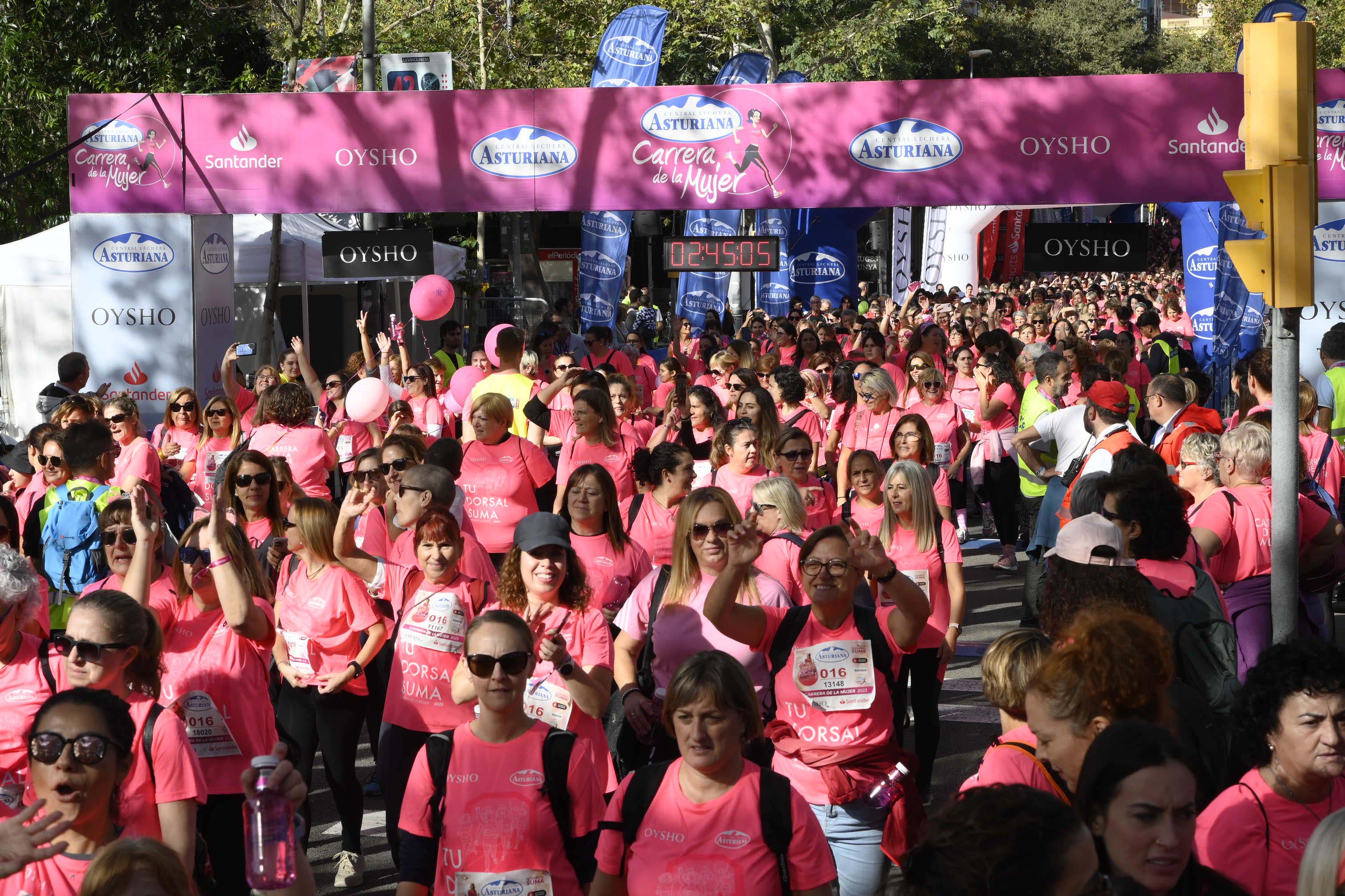 Las mejores fotos de la Carrera de la Mujer de Barcelona 2023. 7854