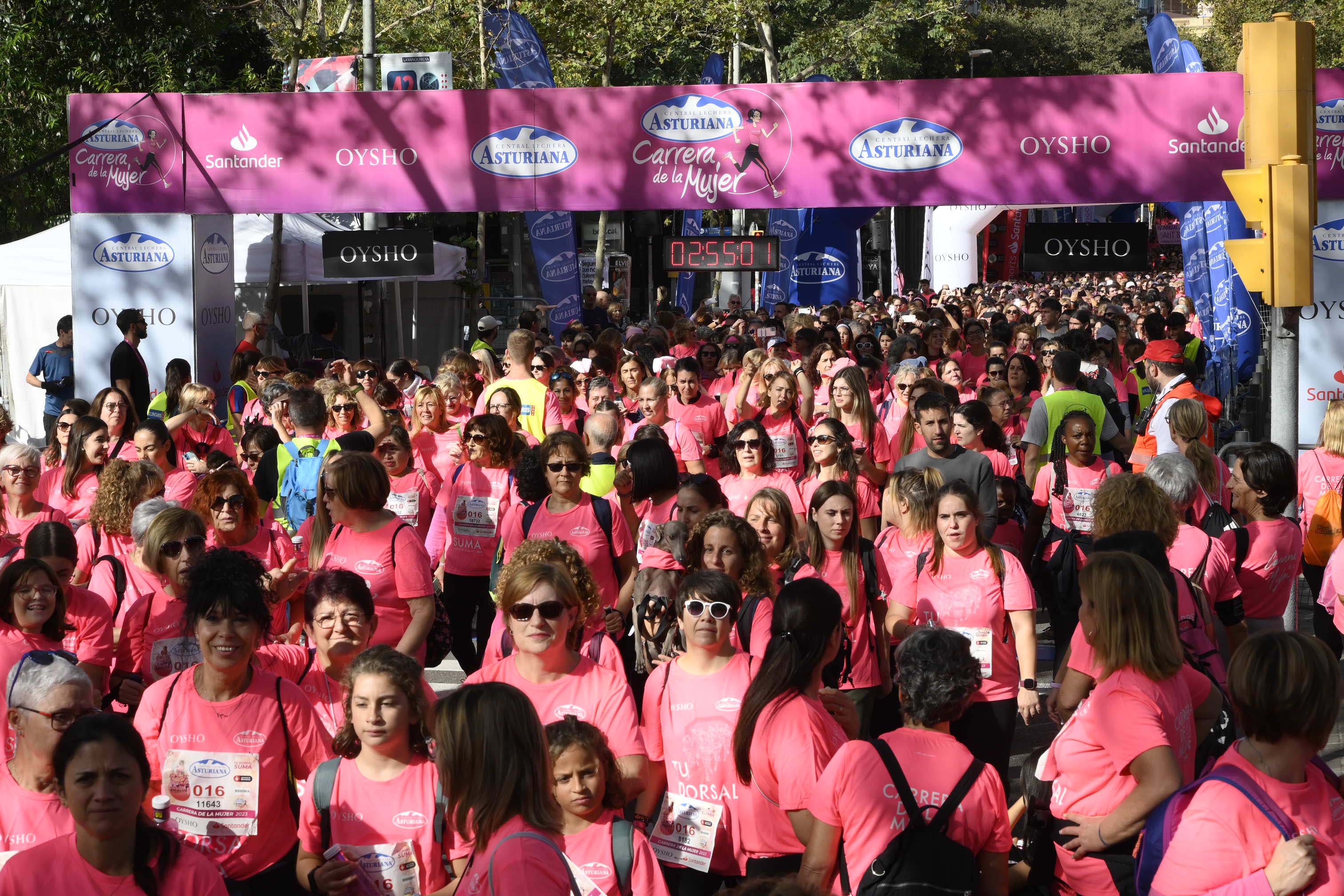 Las mejores fotos de la Carrera de la Mujer de Barcelona 2023. 8152
