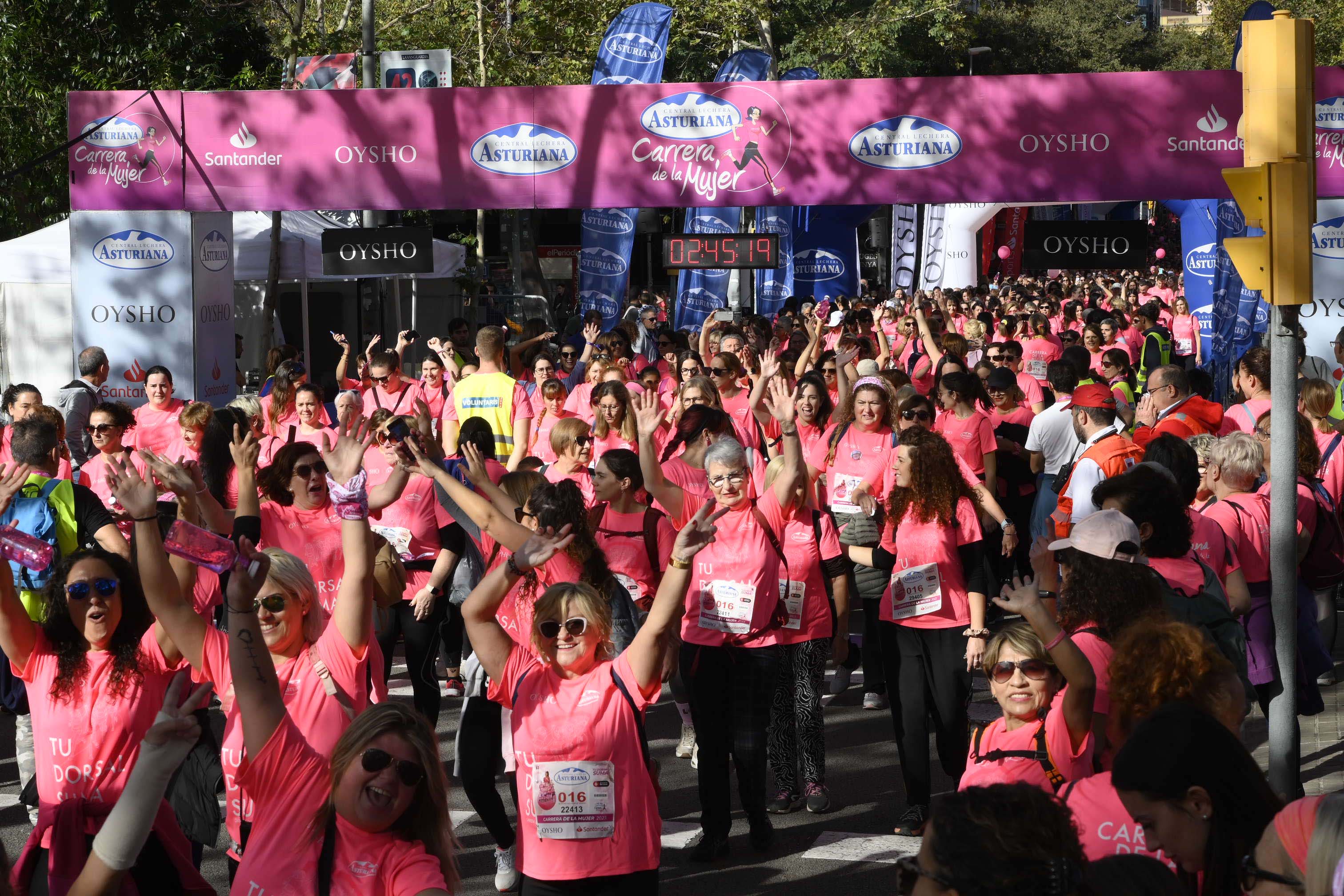 Las mejores fotos de la Carrera de la Mujer de Barcelona 2023. 7861