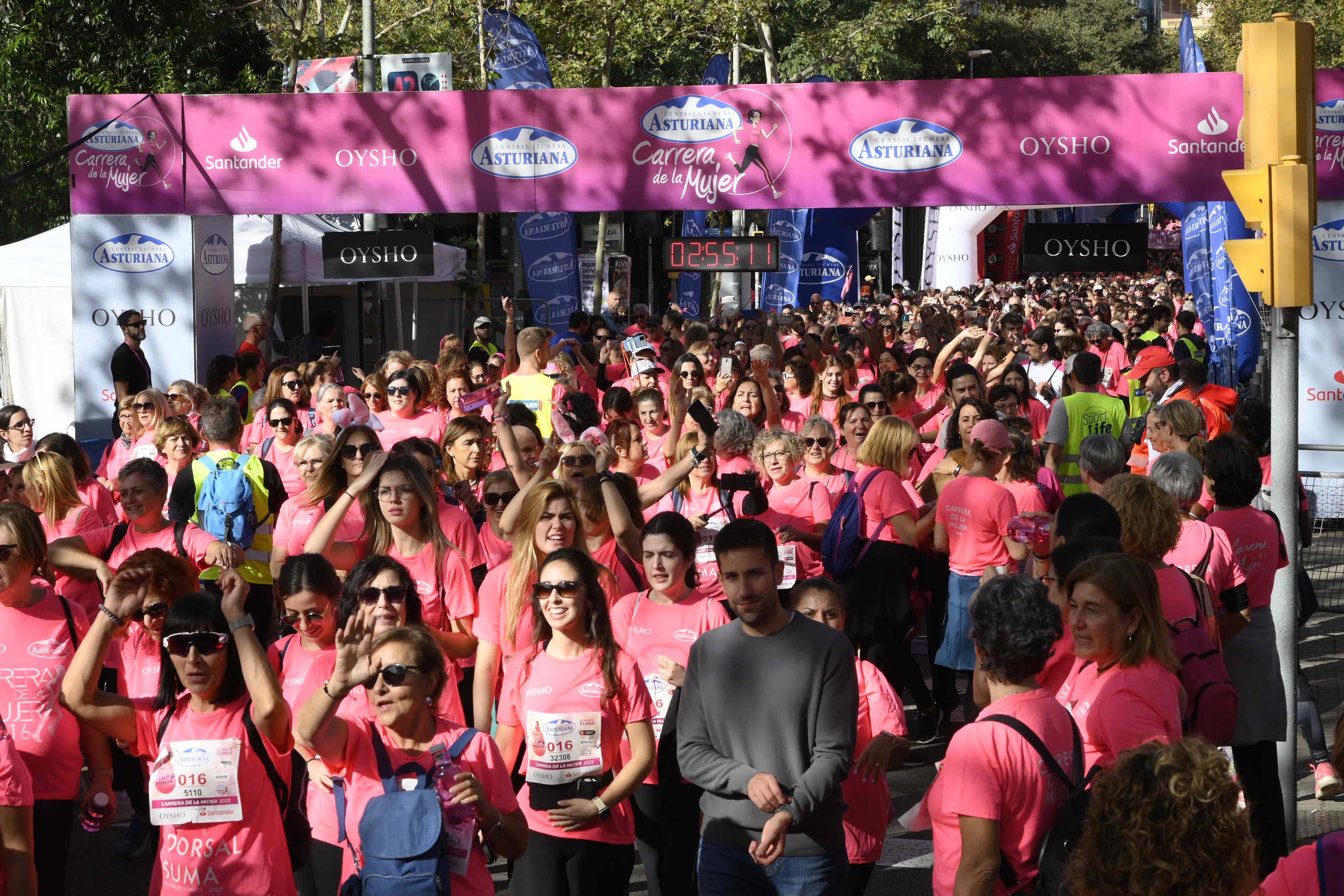 Las mejores fotos de la Carrera de la Mujer de Barcelona 2023. 8157