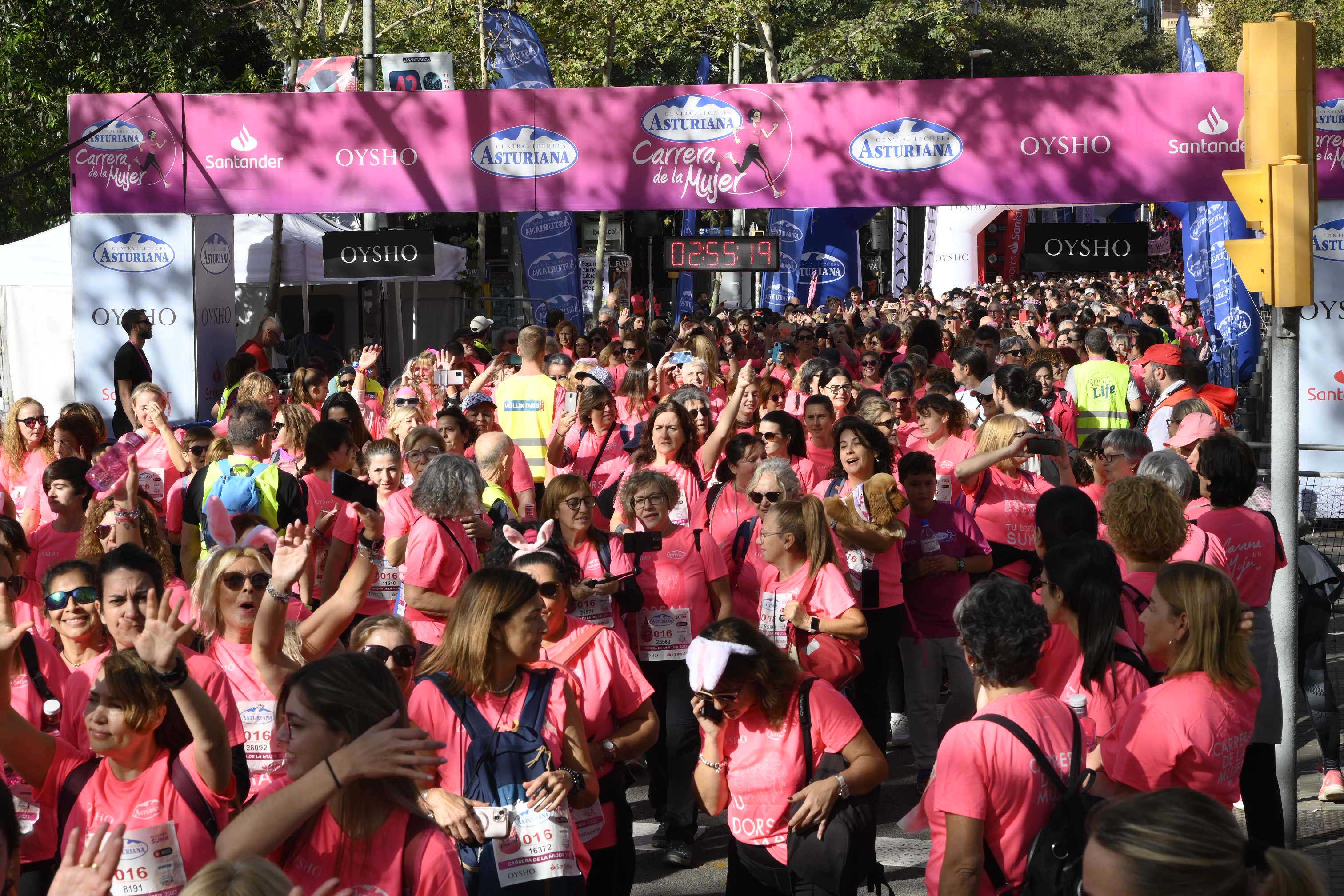 Las mejores fotos de la Carrera de la Mujer de Barcelona 2023. 8161