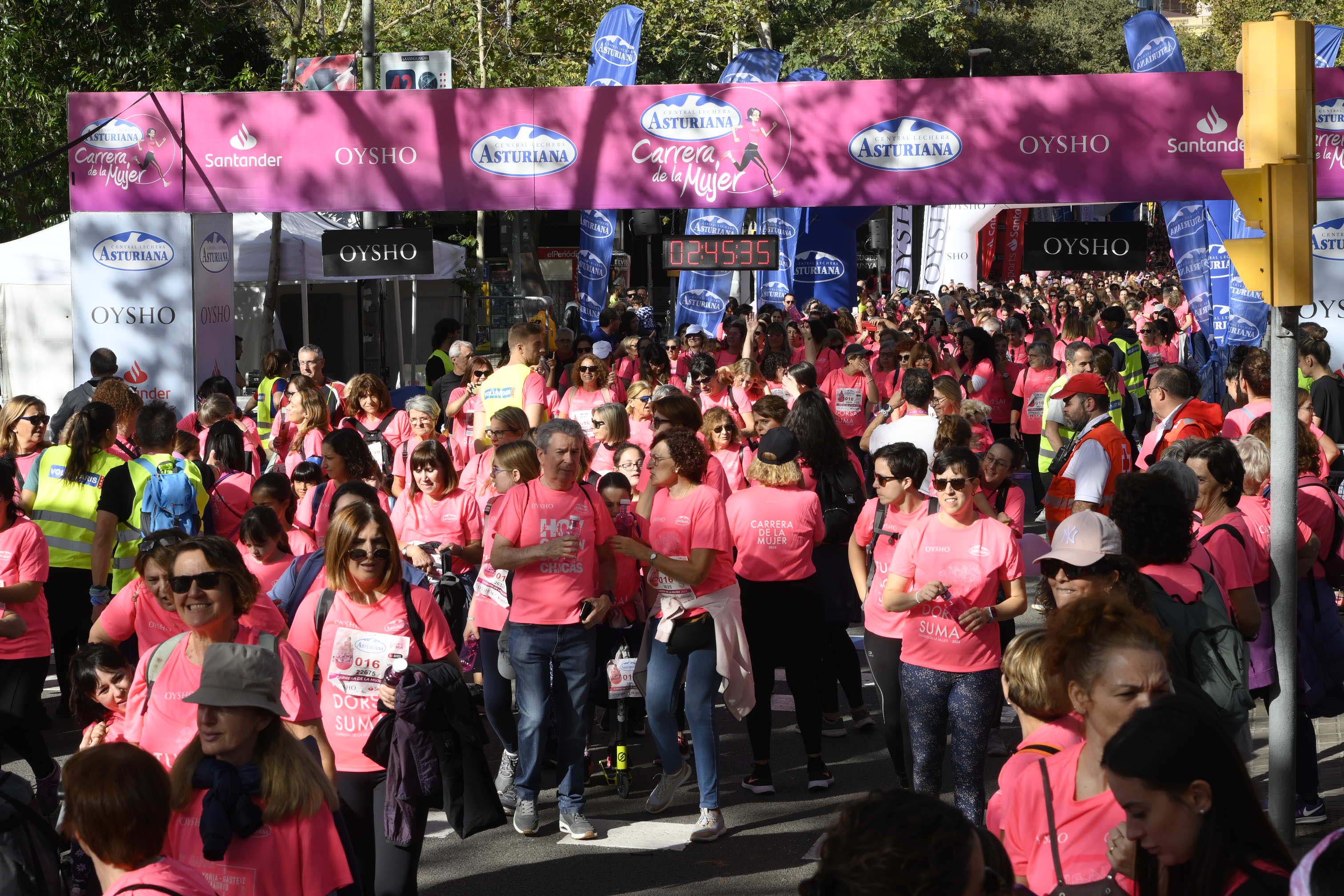 Las mejores fotos de la Carrera de la Mujer de Barcelona 2023. 7869