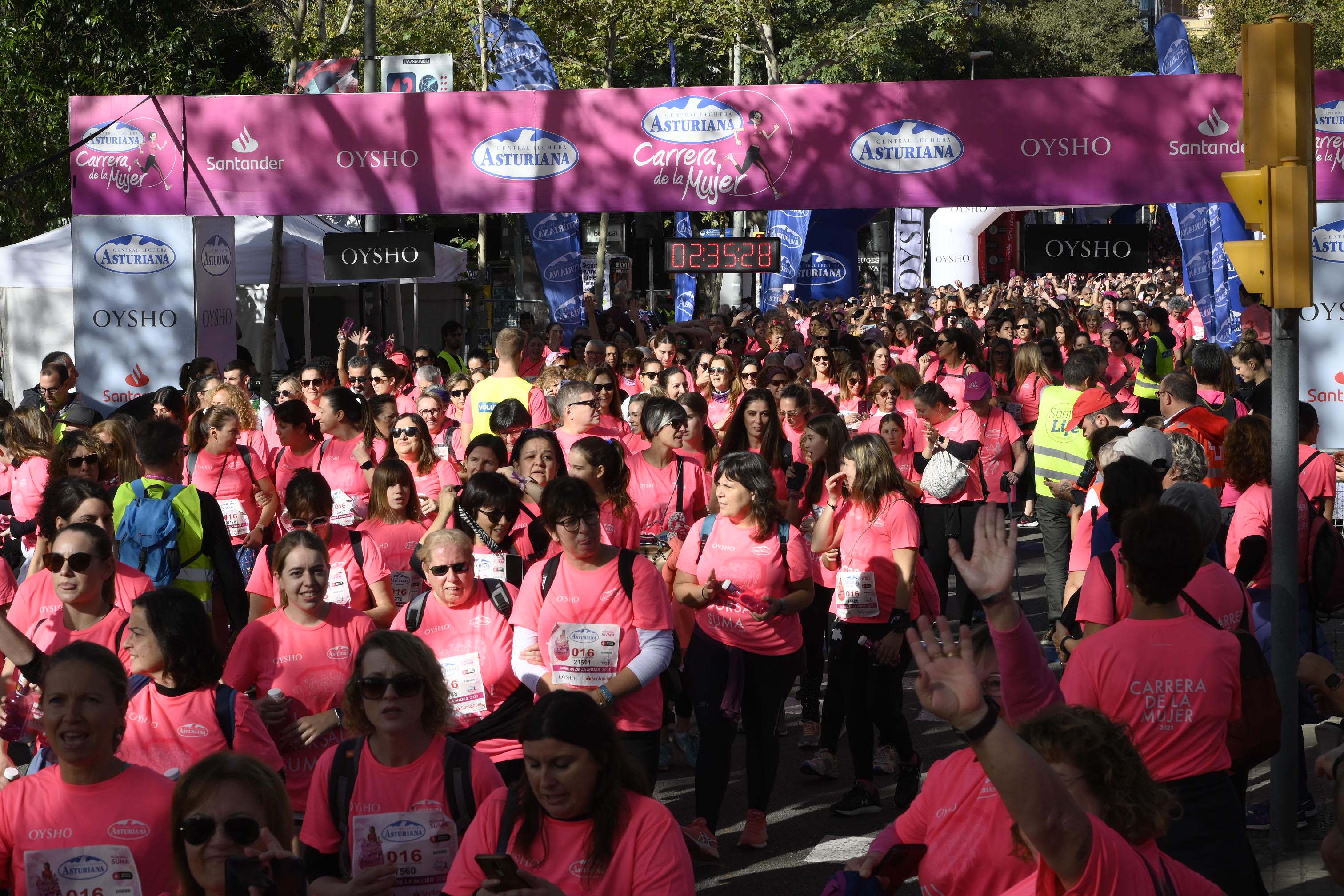 Las mejores fotos de la Carrera de la Mujer de Barcelona 2023. 7587