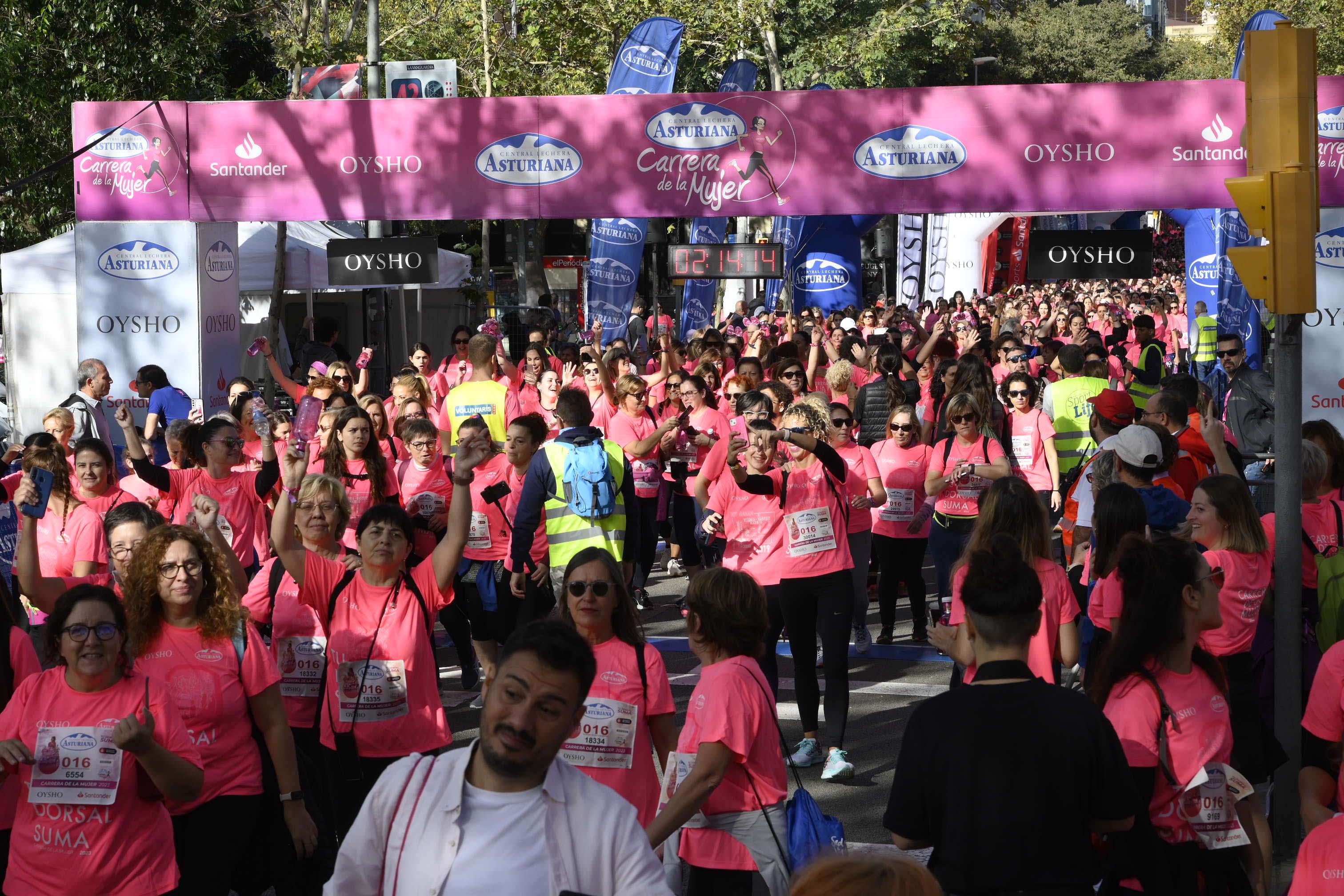 Las mejores fotos de la Carrera de la Mujer de Barcelona 2023. 6971