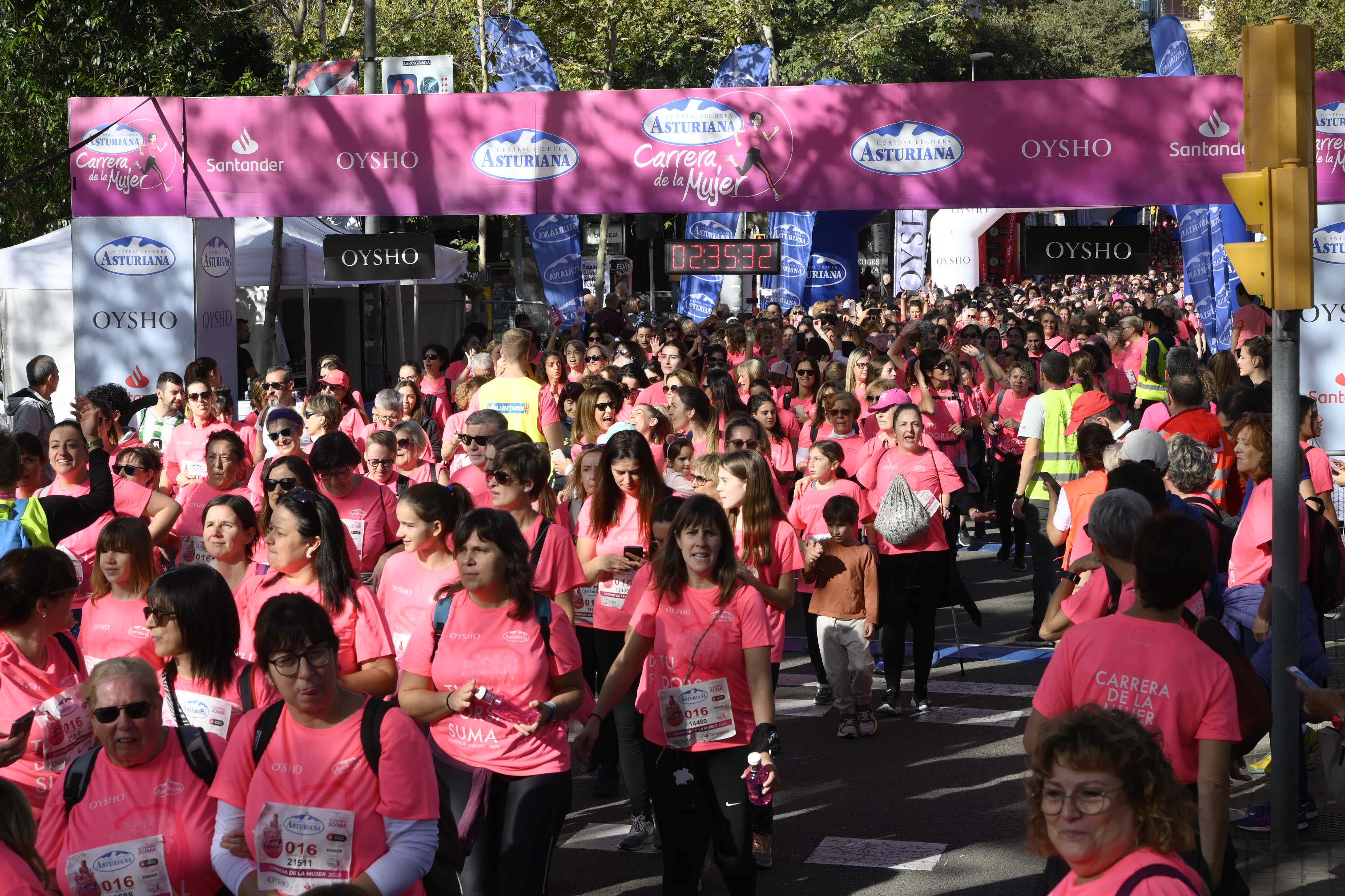 Las mejores fotos de la Carrera de la Mujer de Barcelona 2023. 7589