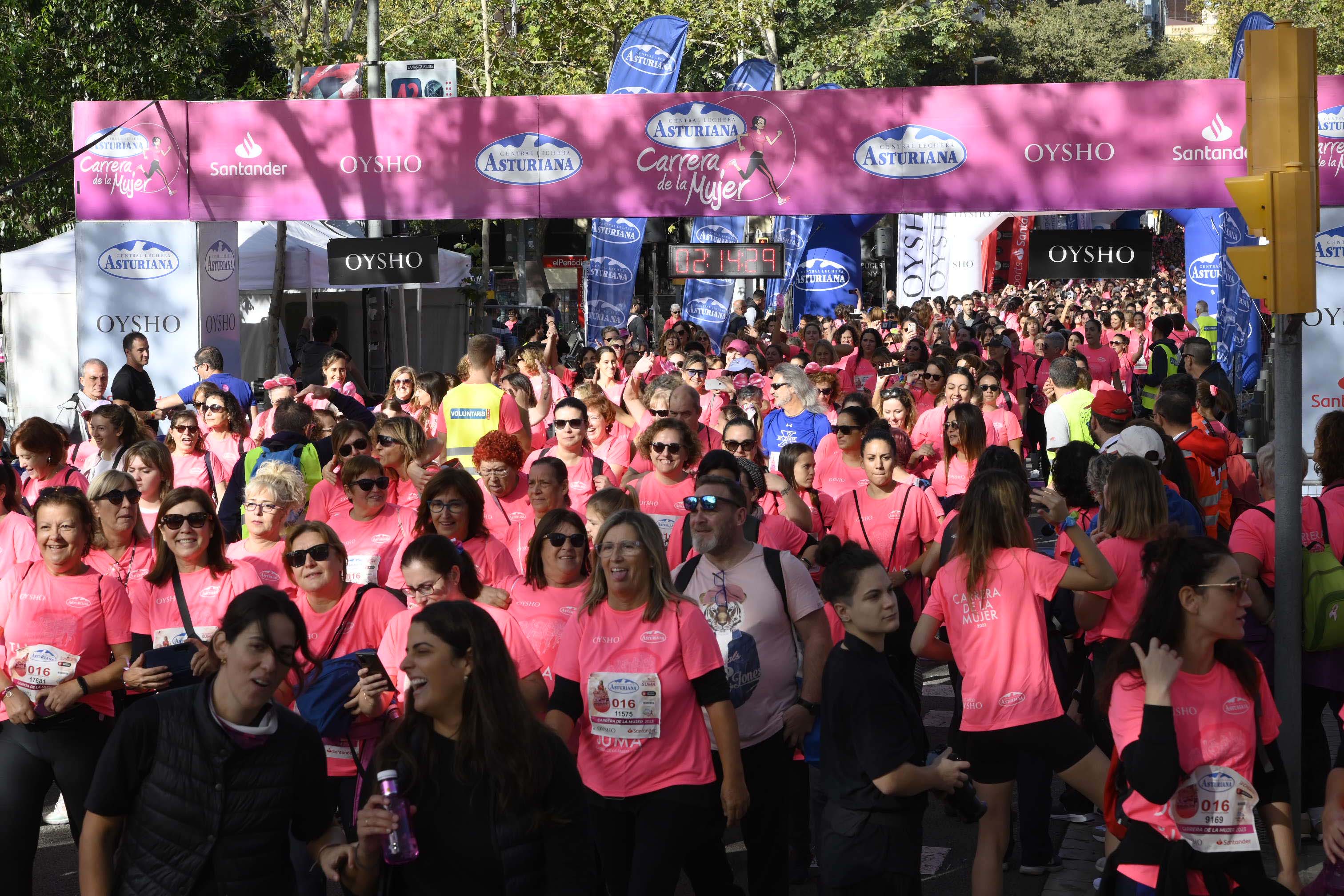 Las mejores fotos de la Carrera de la Mujer de Barcelona 2023. 6974