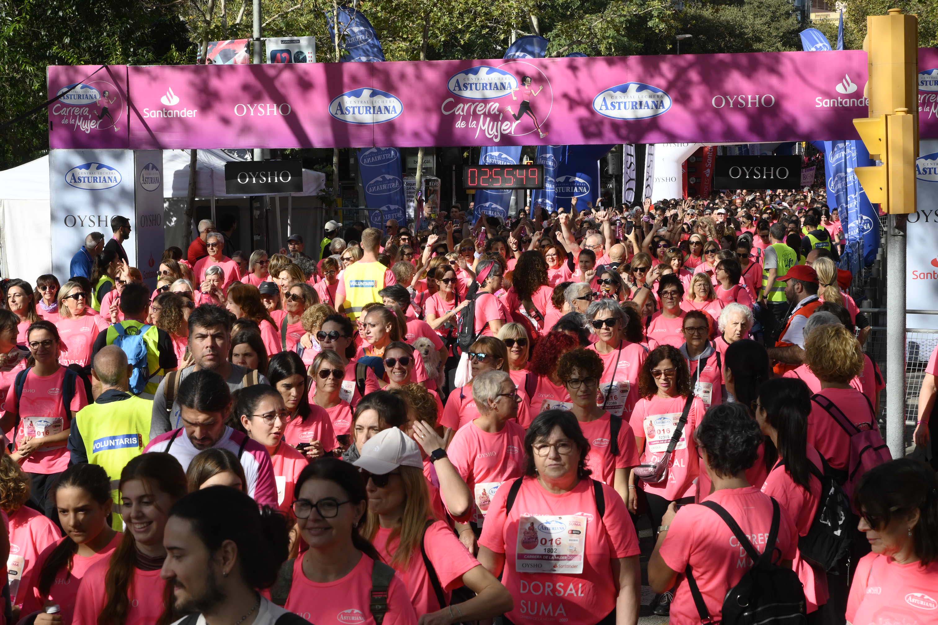 Las mejores fotos de la Carrera de la Mujer de Barcelona 2023. 8176