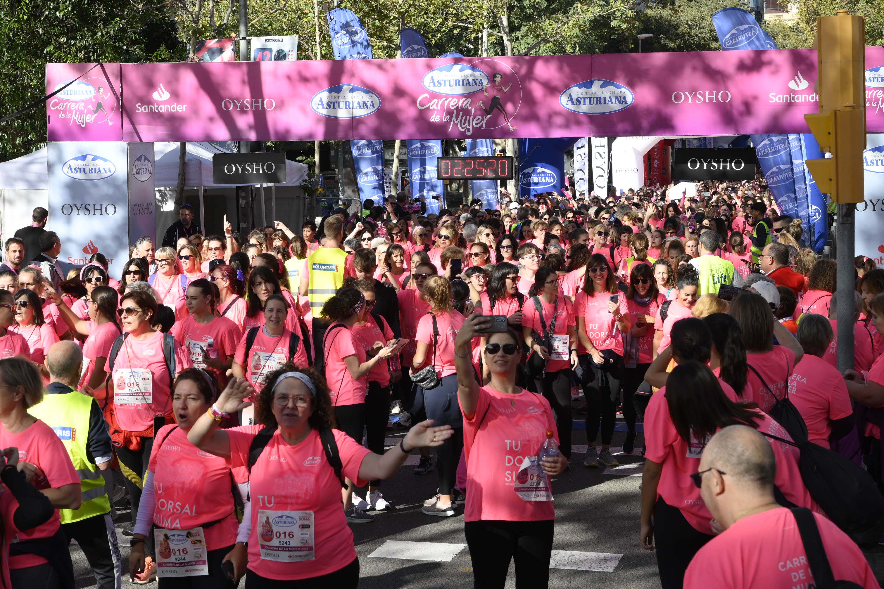 Las mejores fotos de la Carrera de la Mujer de Barcelona 2023. 7283