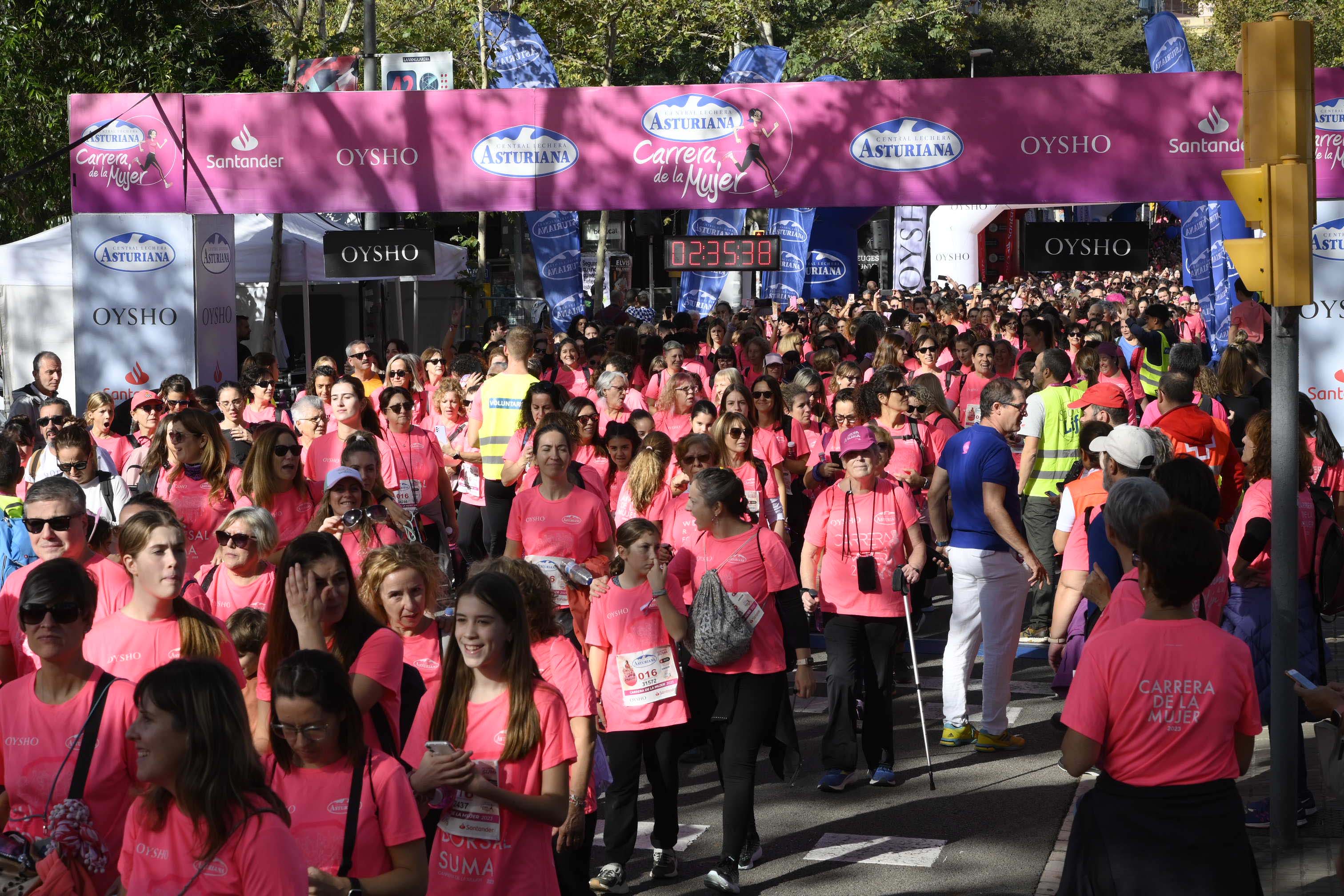 Las mejores fotos de la Carrera de la Mujer de Barcelona 2023. 7592