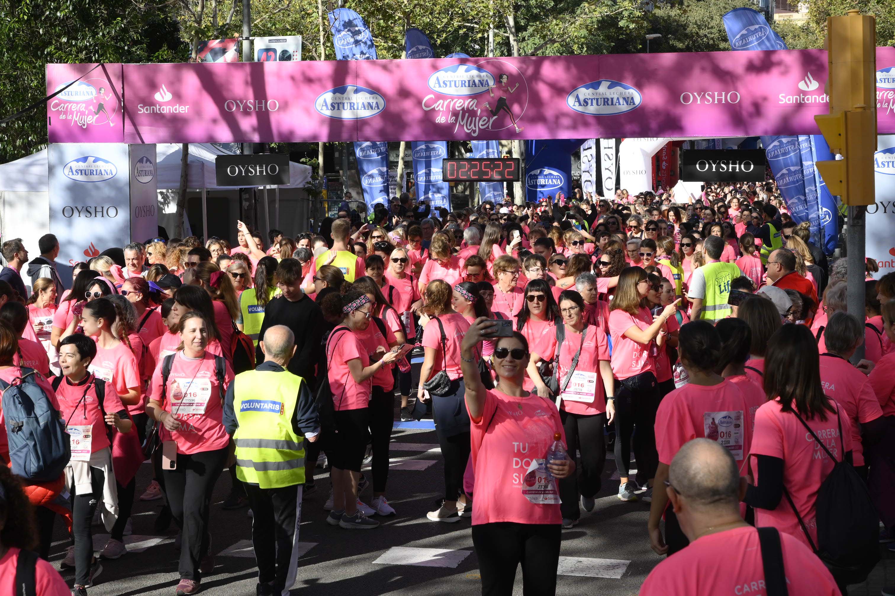 Las mejores fotos de la Carrera de la Mujer de Barcelona 2023. 7284