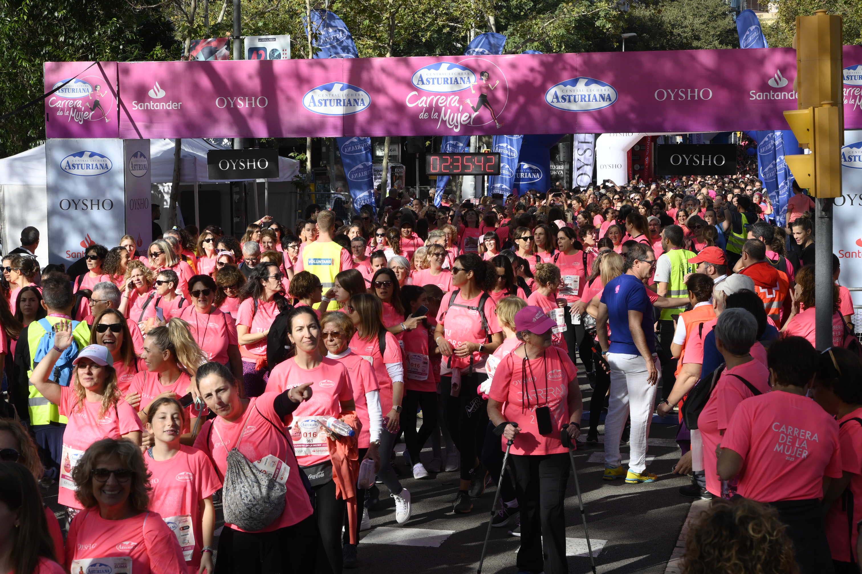 Las mejores fotos de la Carrera de la Mujer de Barcelona 2023. 7594