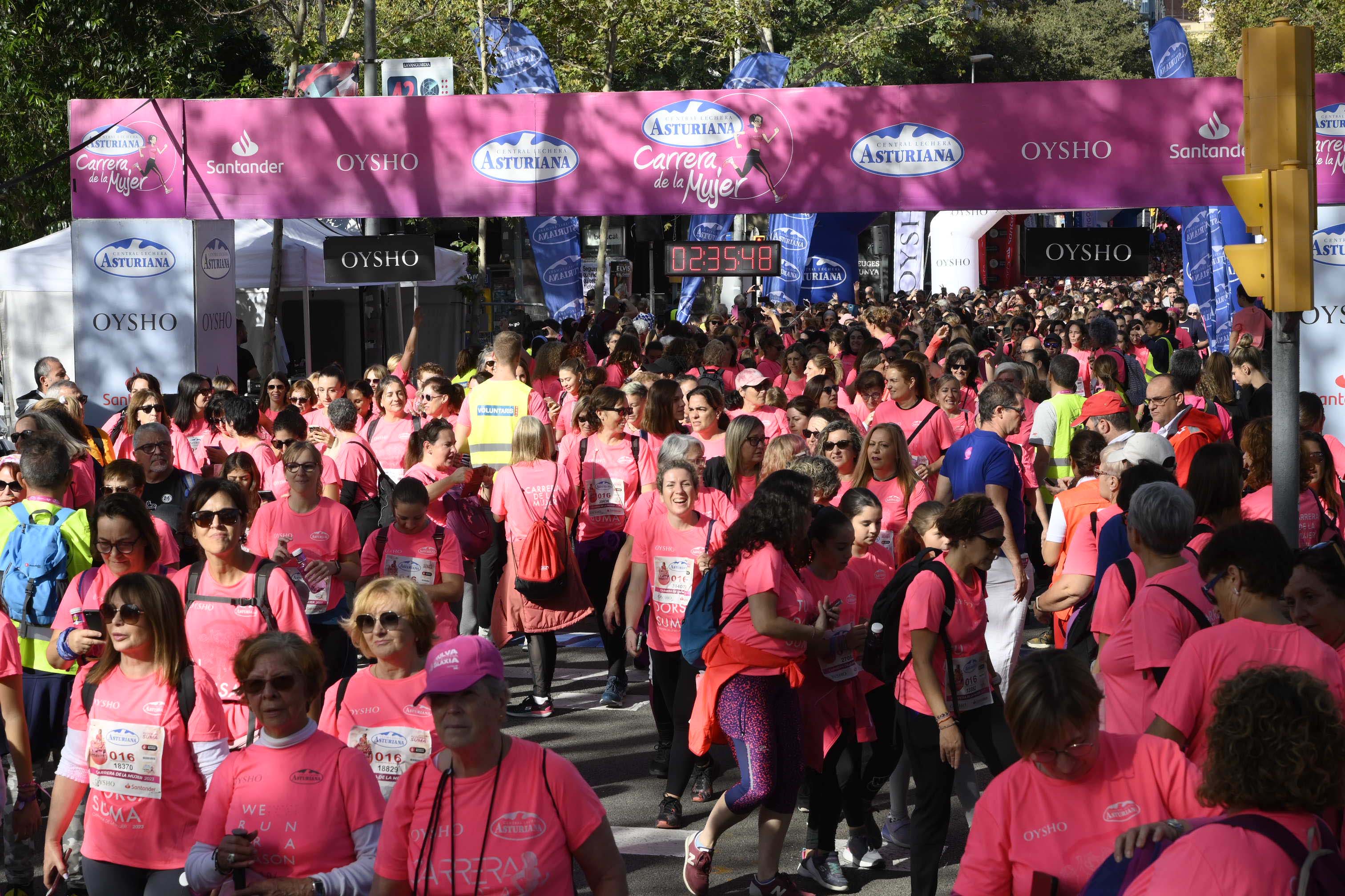 Las mejores fotos de la Carrera de la Mujer de Barcelona 2023. 7597
