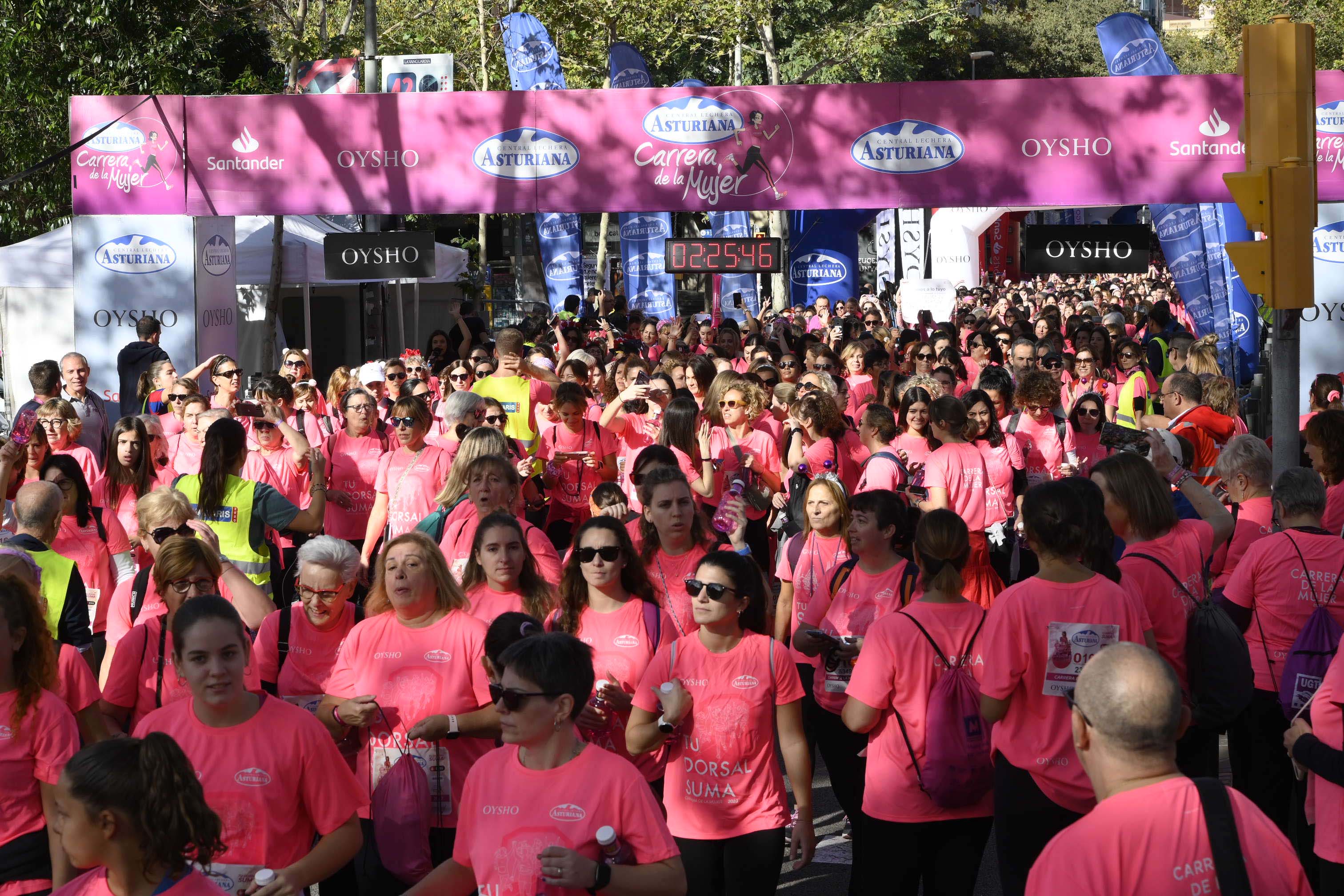 Las mejores fotos de la Carrera de la Mujer de Barcelona 2023. 7296
