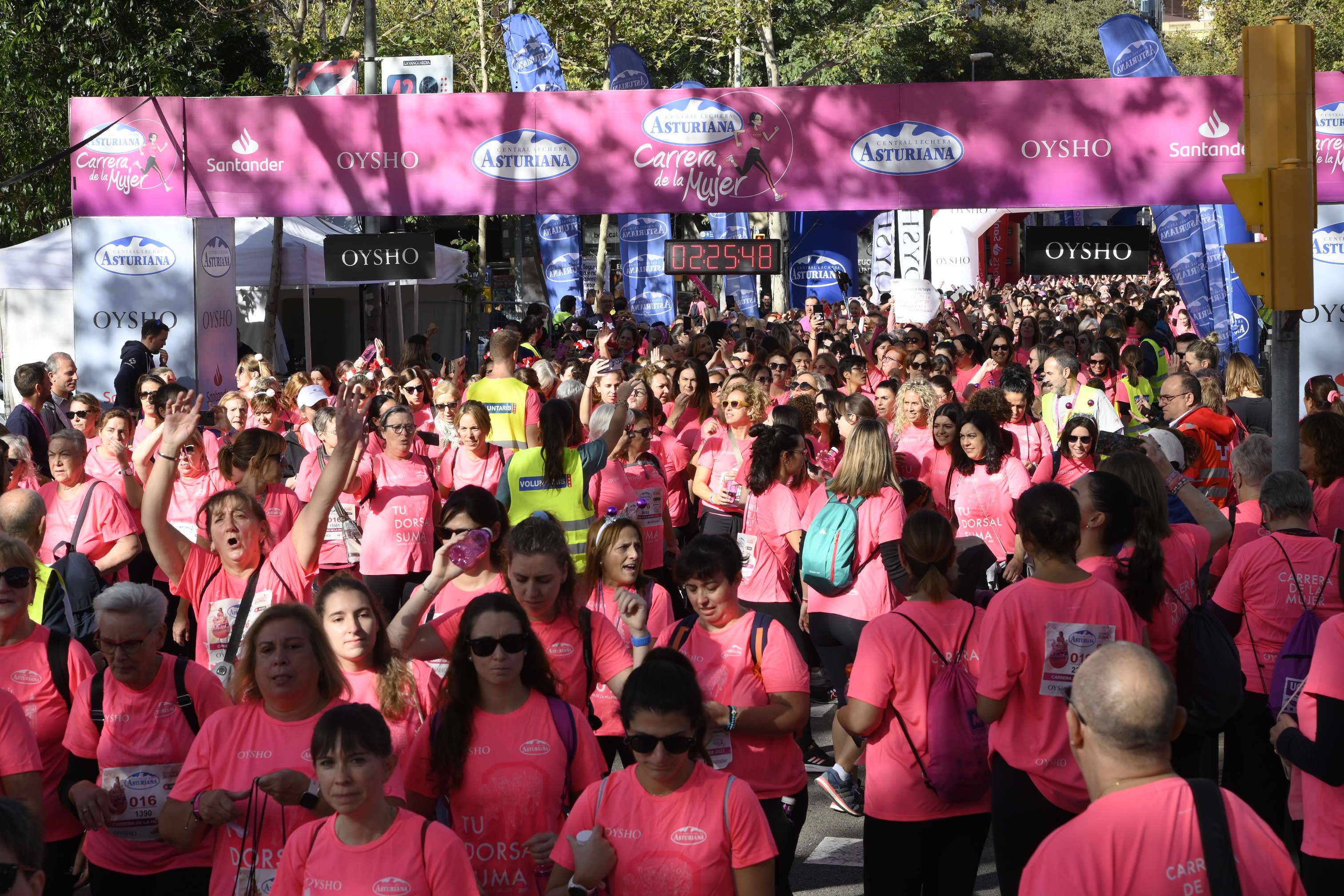 Las mejores fotos de la Carrera de la Mujer de Barcelona 2023. 7297