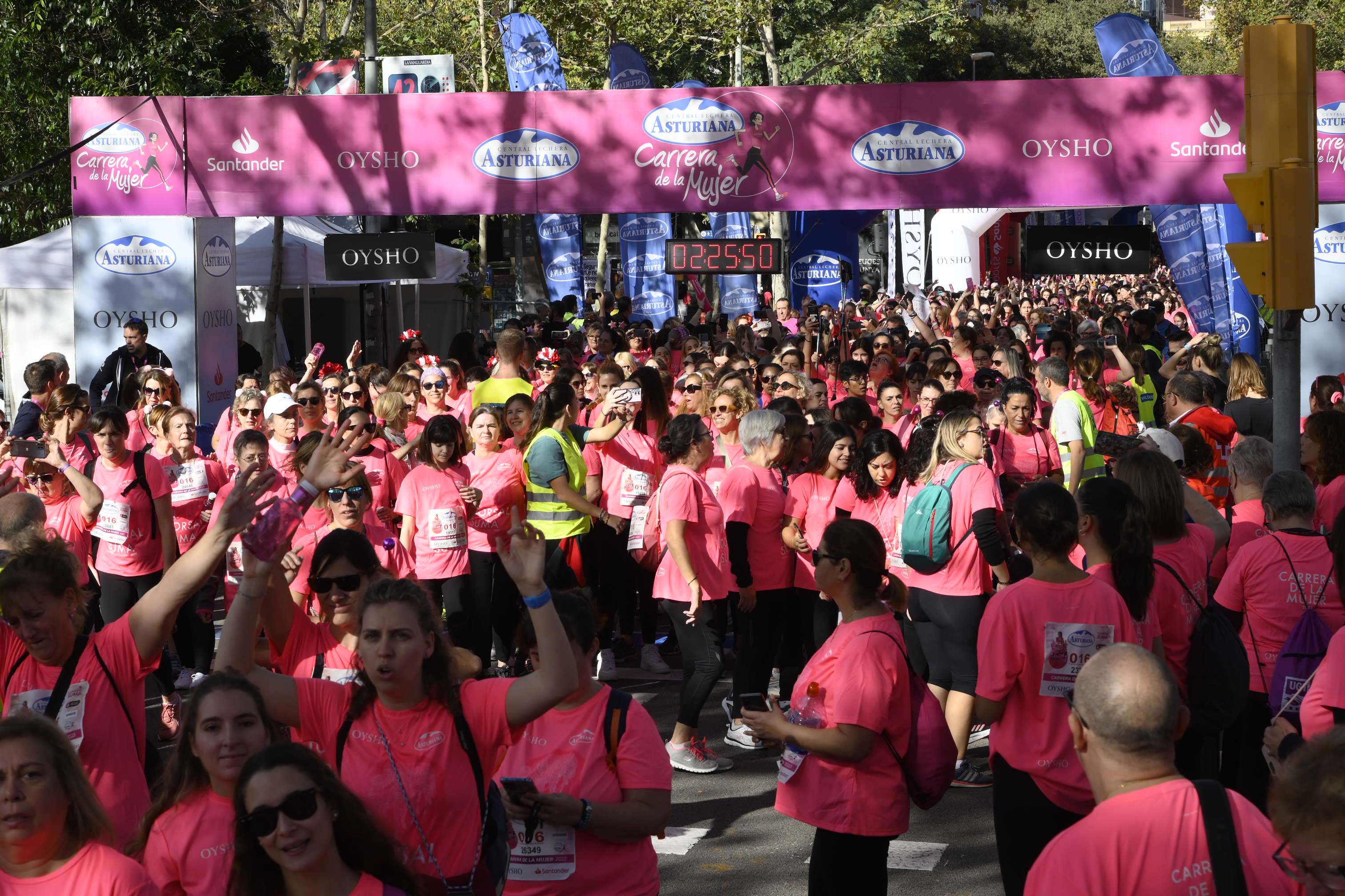 Las mejores fotos de la Carrera de la Mujer de Barcelona 2023. 7298