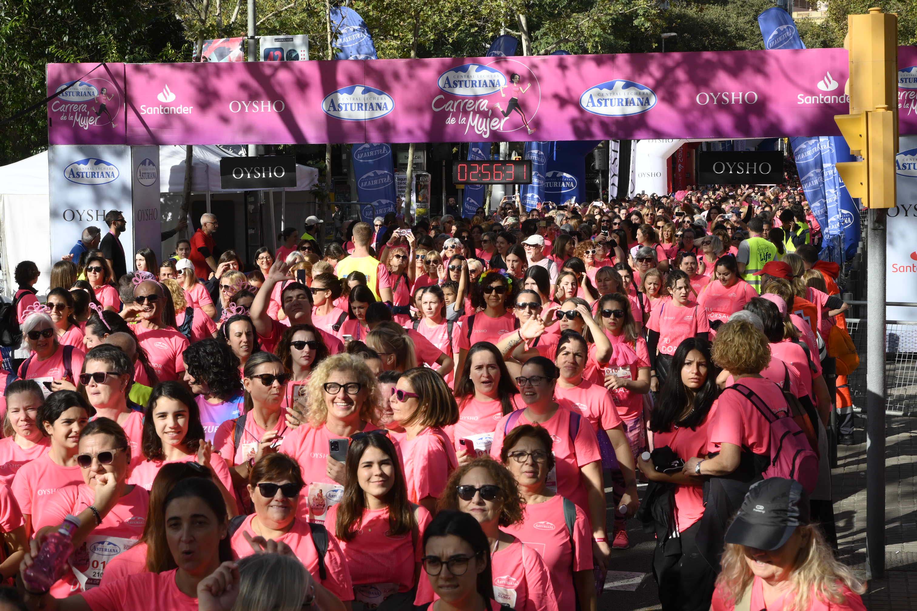 Las mejores fotos de la Carrera de la Mujer de Barcelona 2023. 8197