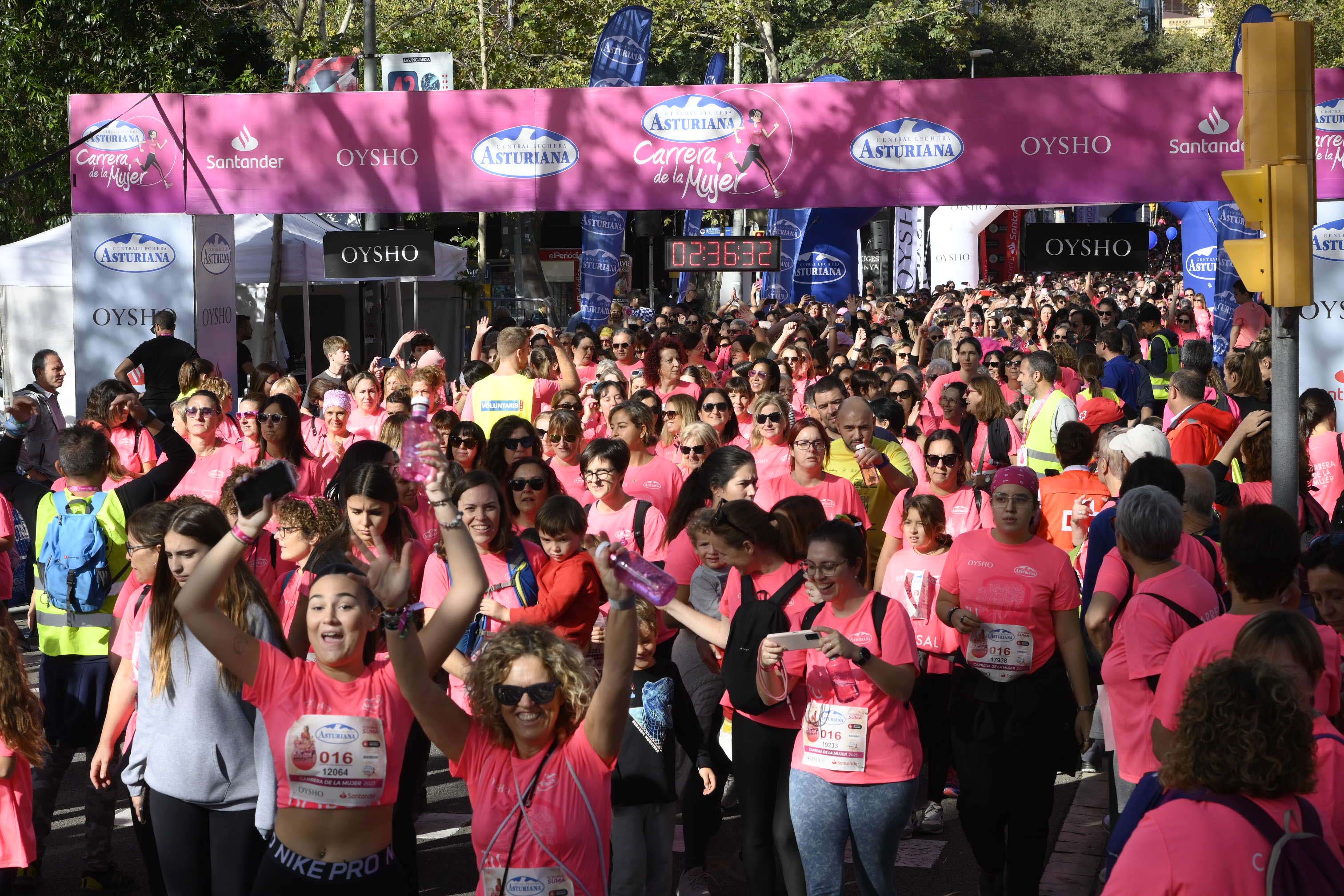 Las mejores fotos de la Carrera de la Mujer de Barcelona 2023. 7619