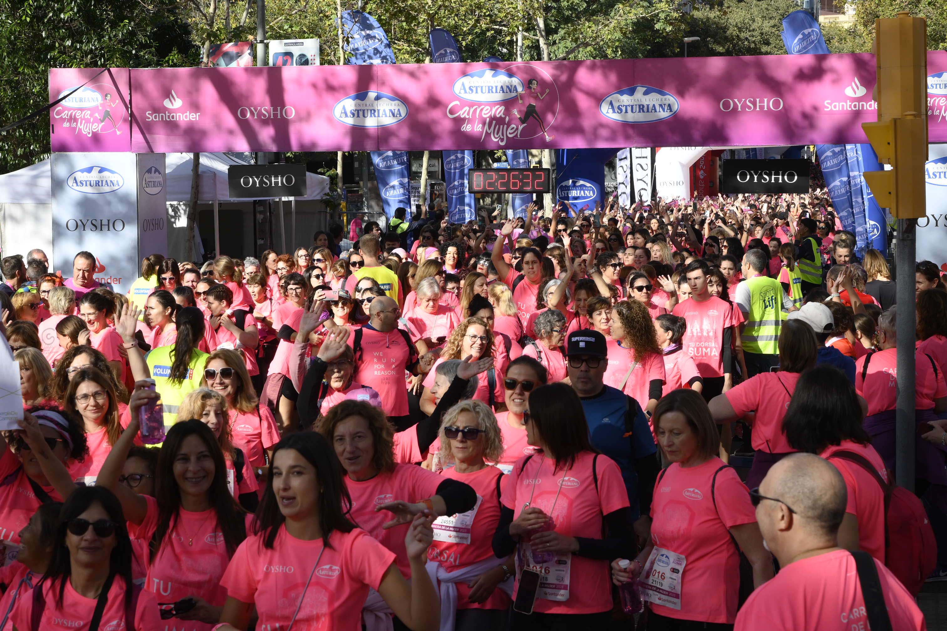 Las mejores fotos de la Carrera de la Mujer de Barcelona 2023. 7319