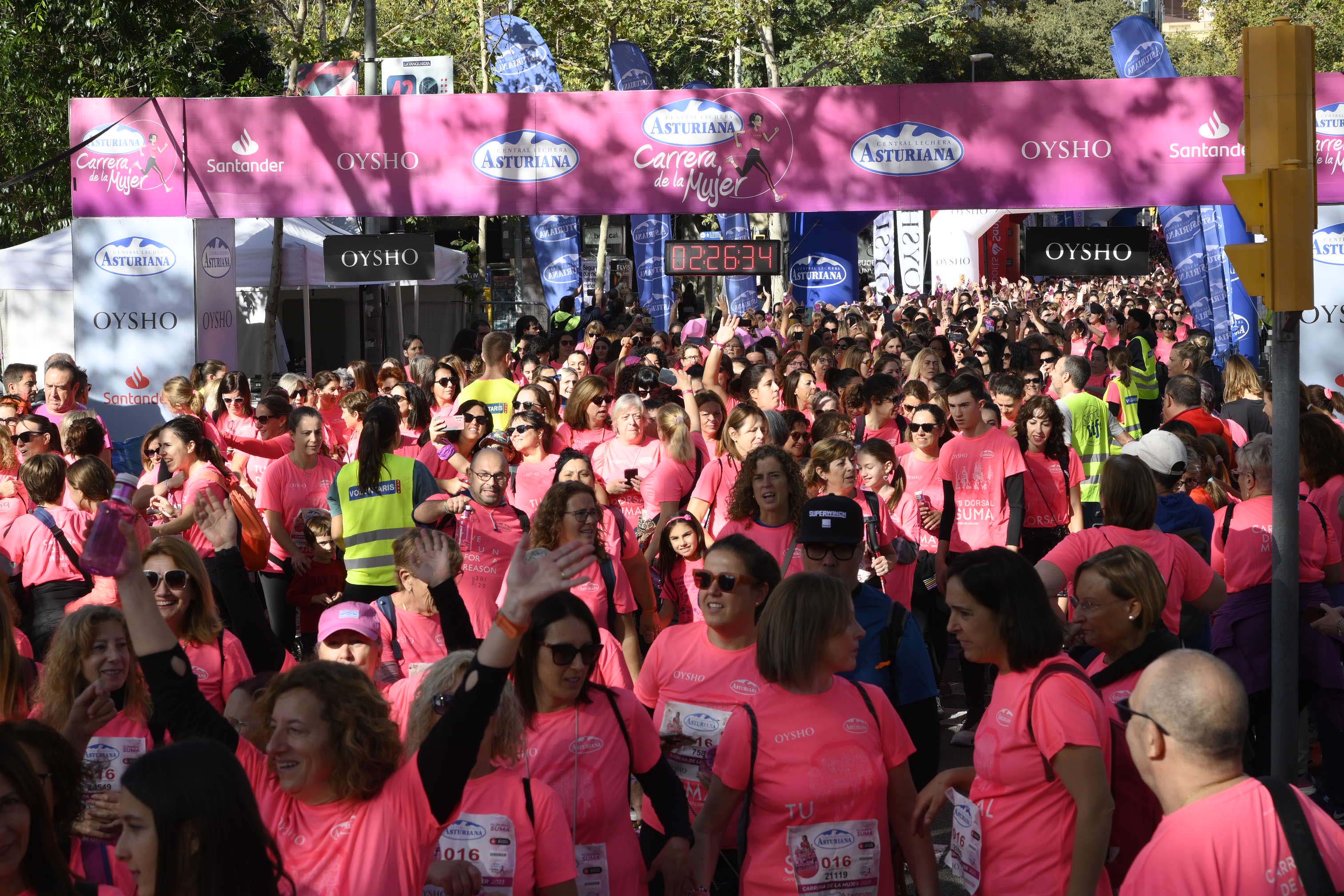 Las mejores fotos de la Carrera de la Mujer de Barcelona 2023. 7320