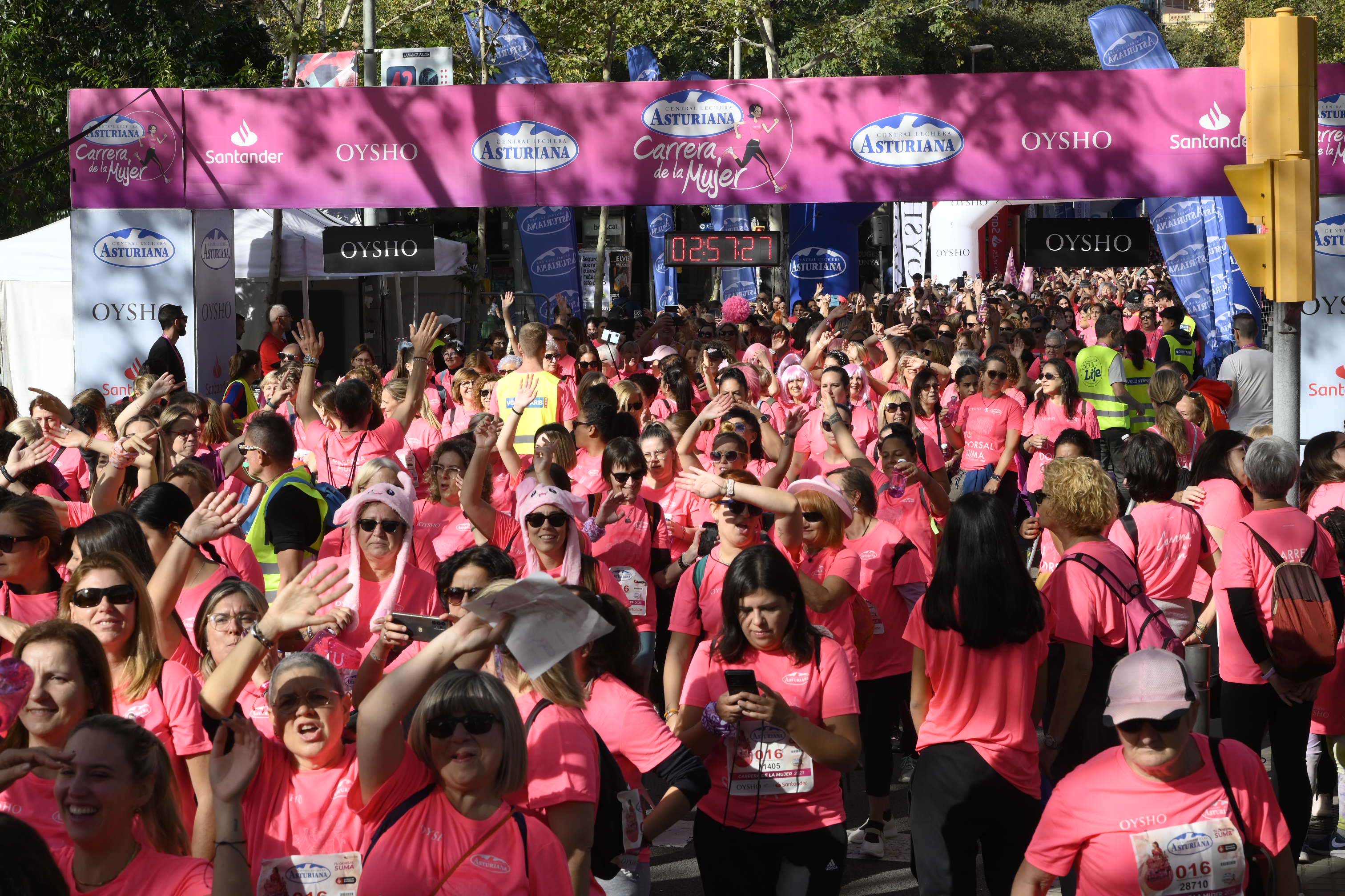 Las mejores fotos de la Carrera de la Mujer de Barcelona 2023. 8225