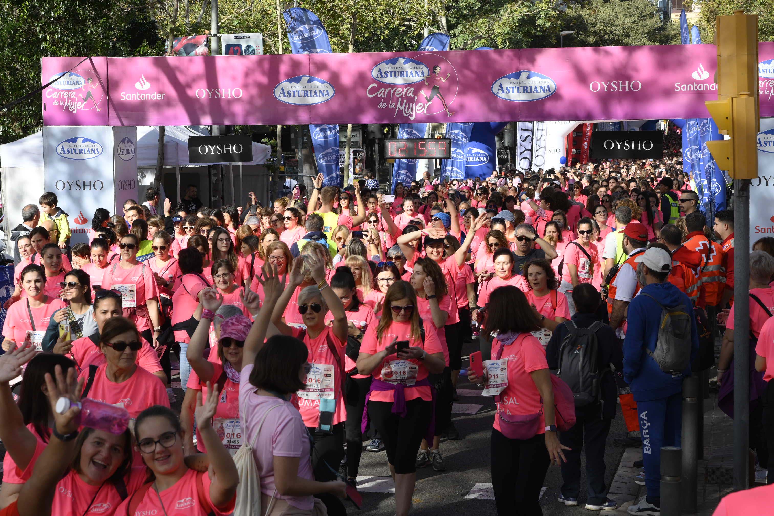 Las mejores fotos de la Carrera de la Mujer de Barcelona 2023. 7019