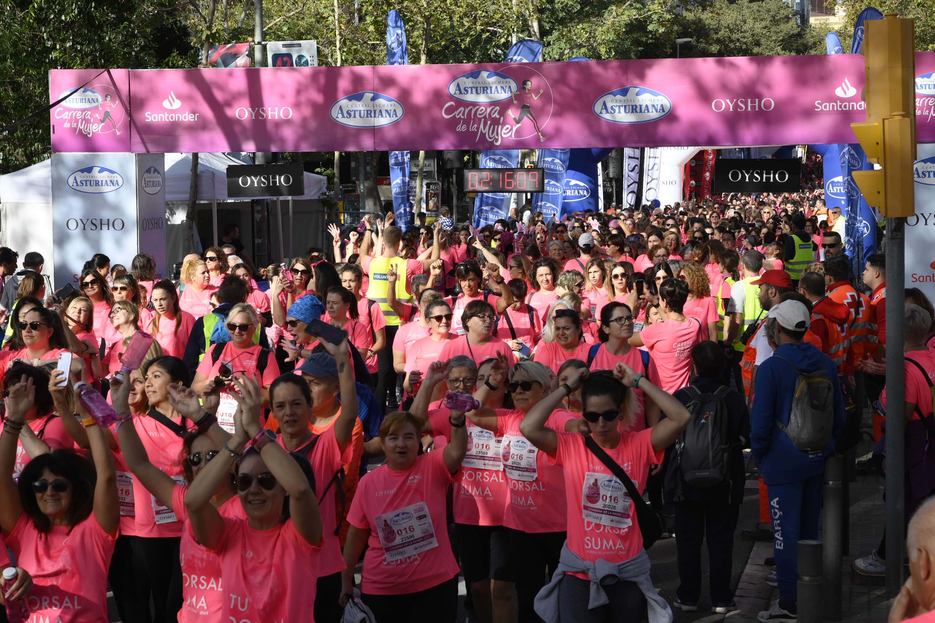 Las mejores fotos de la Carrera de la Mujer de Barcelona 2023. 7024