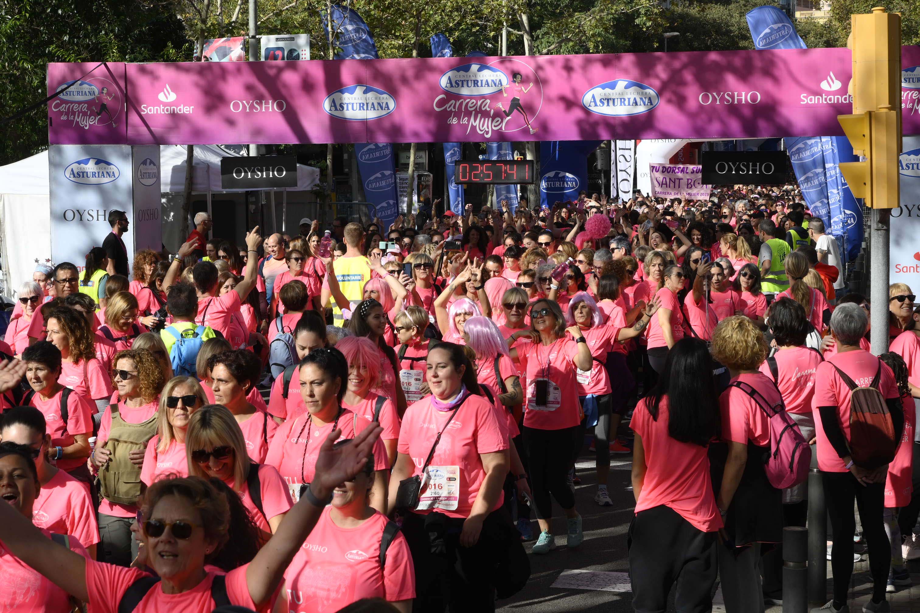 Las mejores fotos de la Carrera de la Mujer de Barcelona 2023. 8232