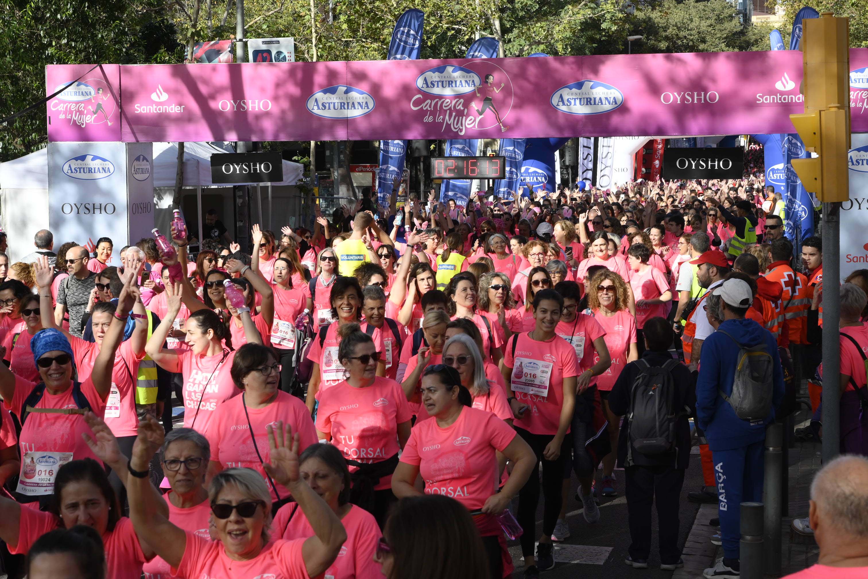 Las mejores fotos de la Carrera de la Mujer de Barcelona 2023. 7026