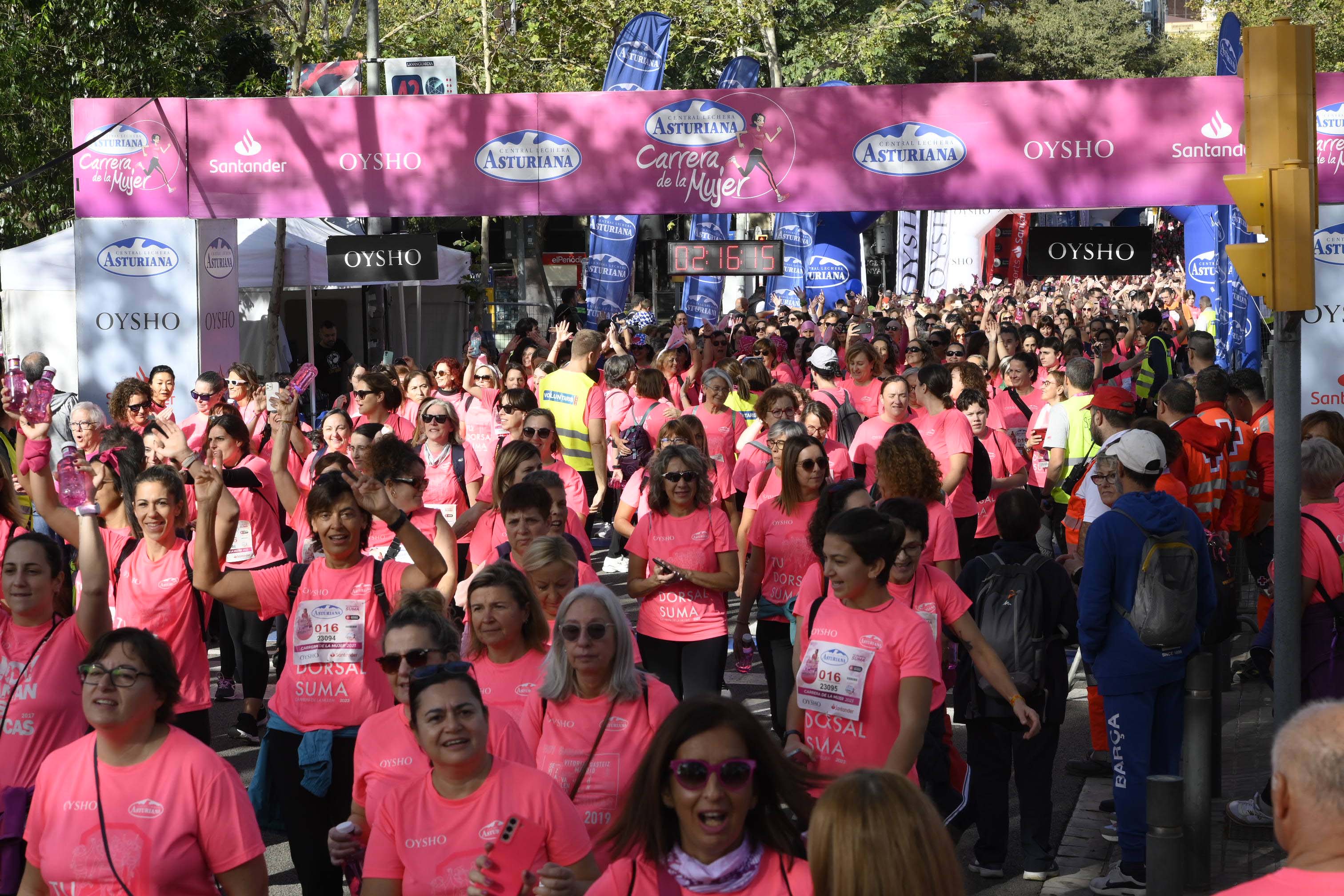 Las mejores fotos de la Carrera de la Mujer de Barcelona 2023. 7027