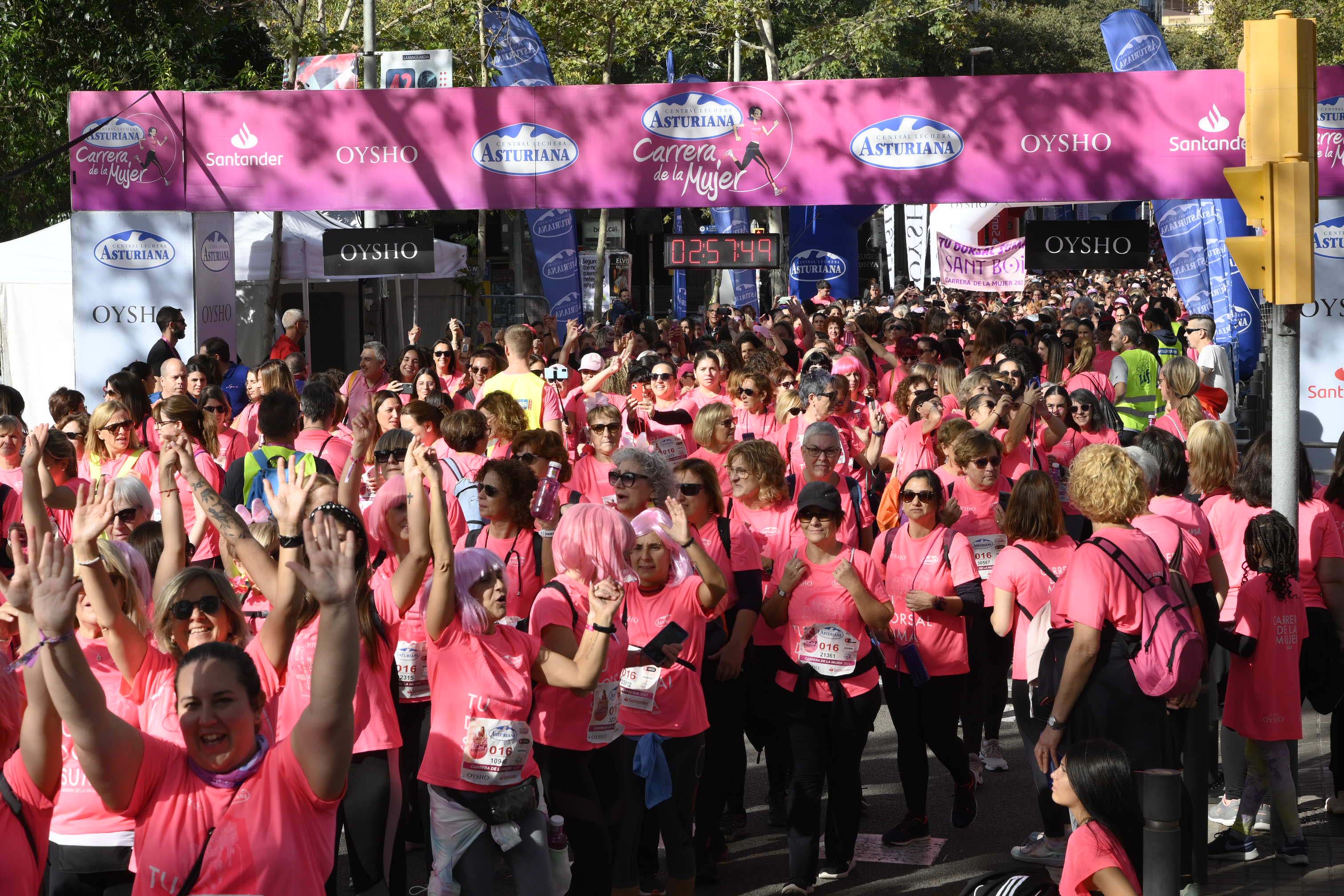 Las mejores fotos de la Carrera de la Mujer de Barcelona 2023. 8236
