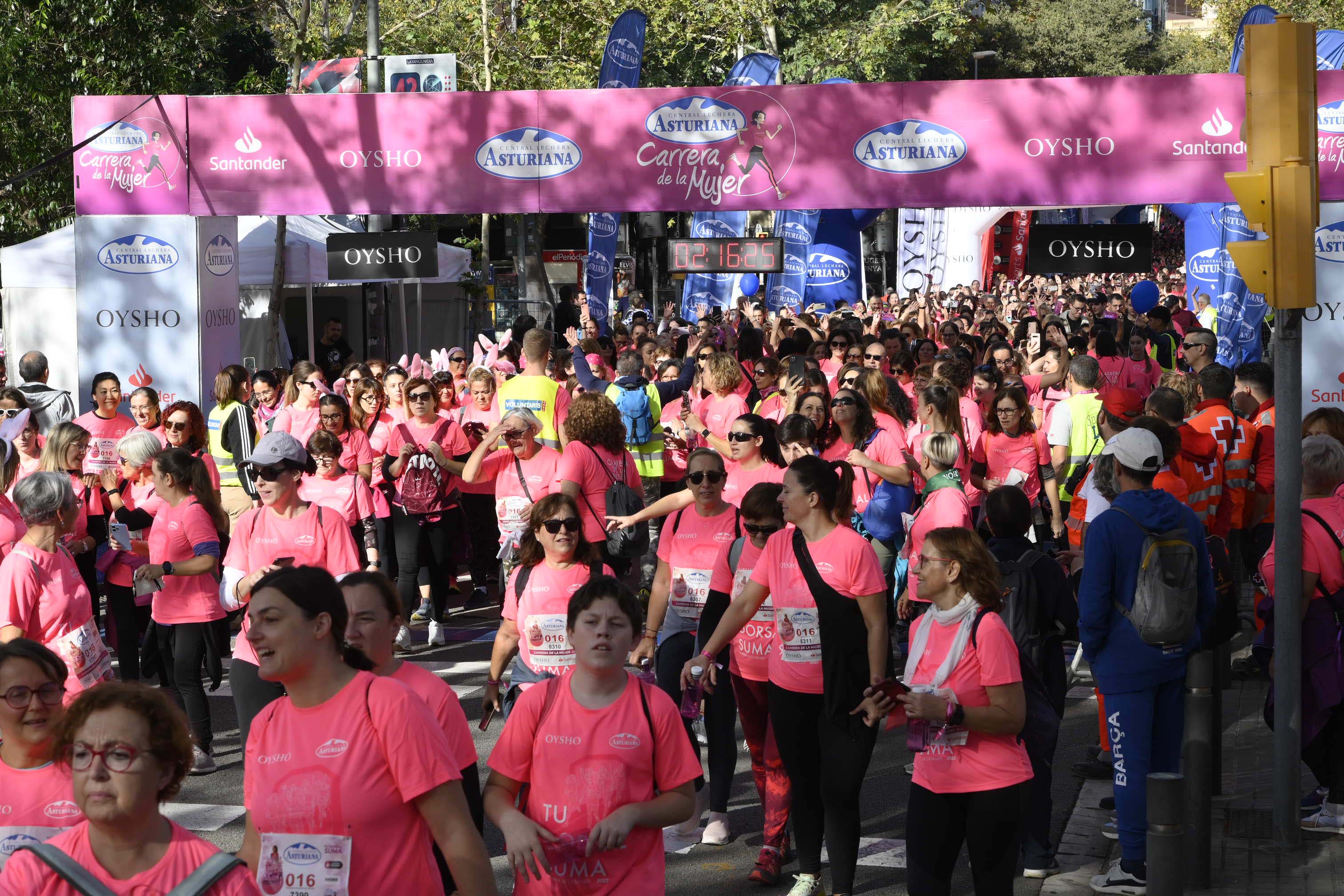 Las mejores fotos de la Carrera de la Mujer de Barcelona 2023. 7032