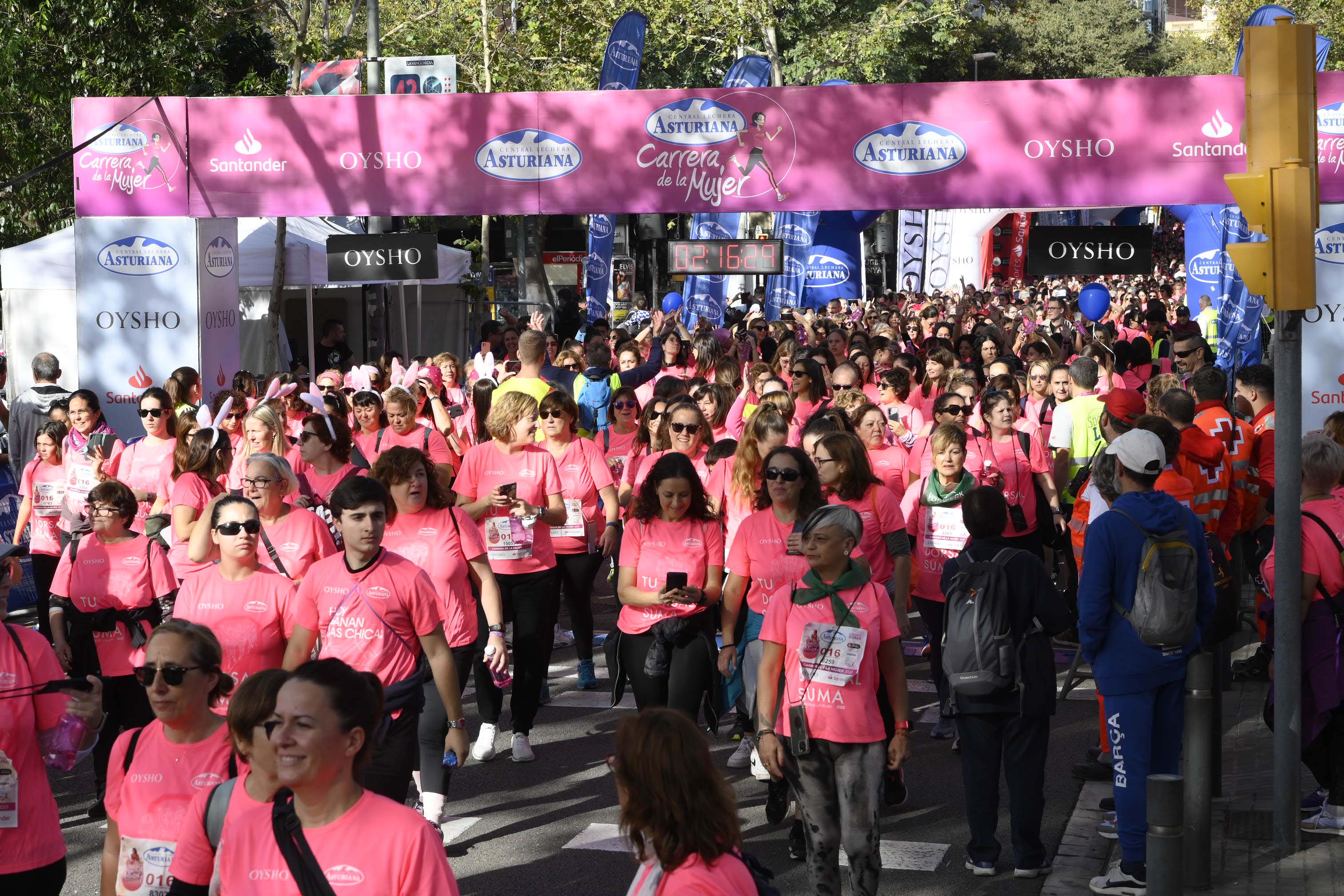 Las mejores fotos de la Carrera de la Mujer de Barcelona 2023. 7034