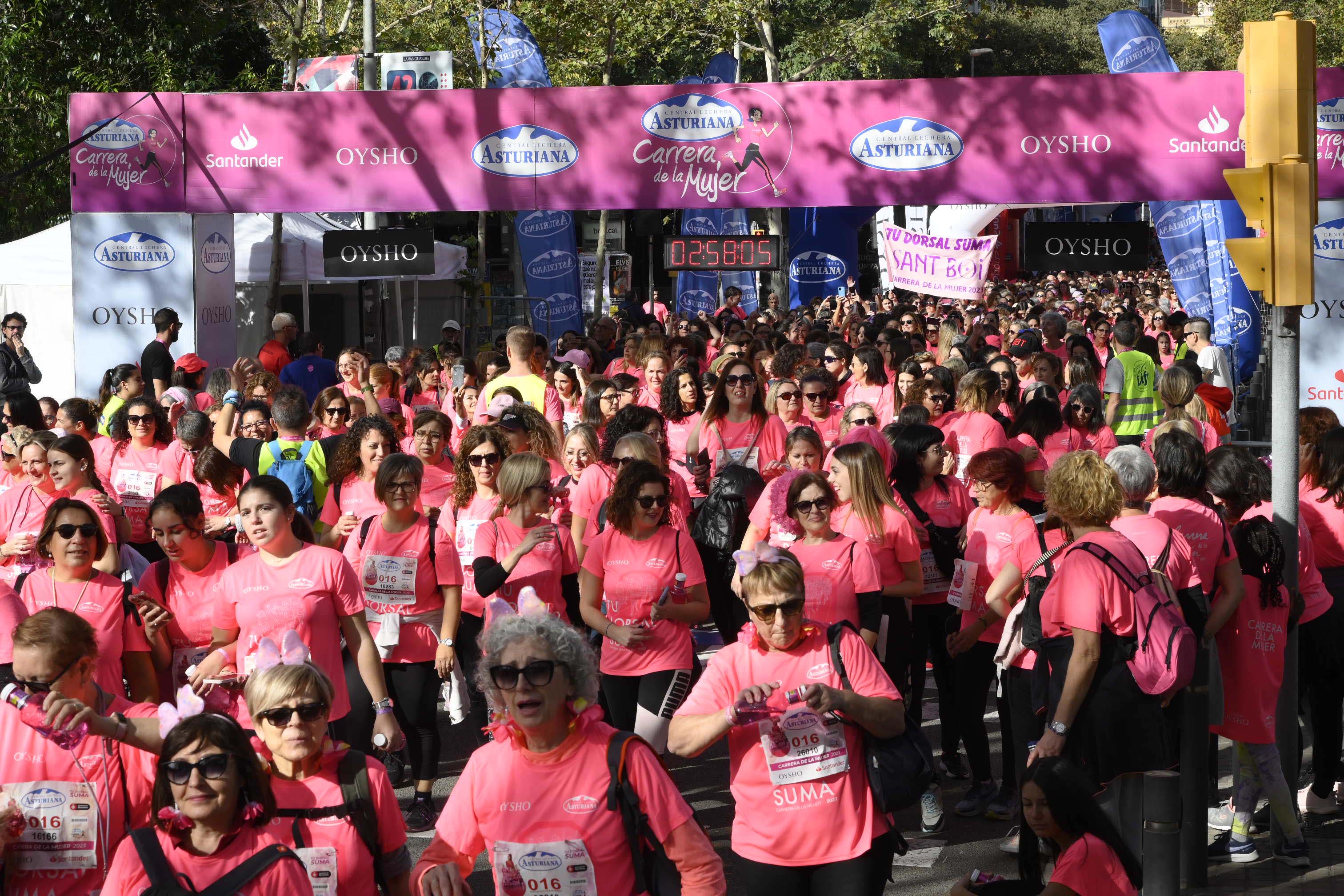 Las mejores fotos de la Carrera de la Mujer de Barcelona 2023. 8244