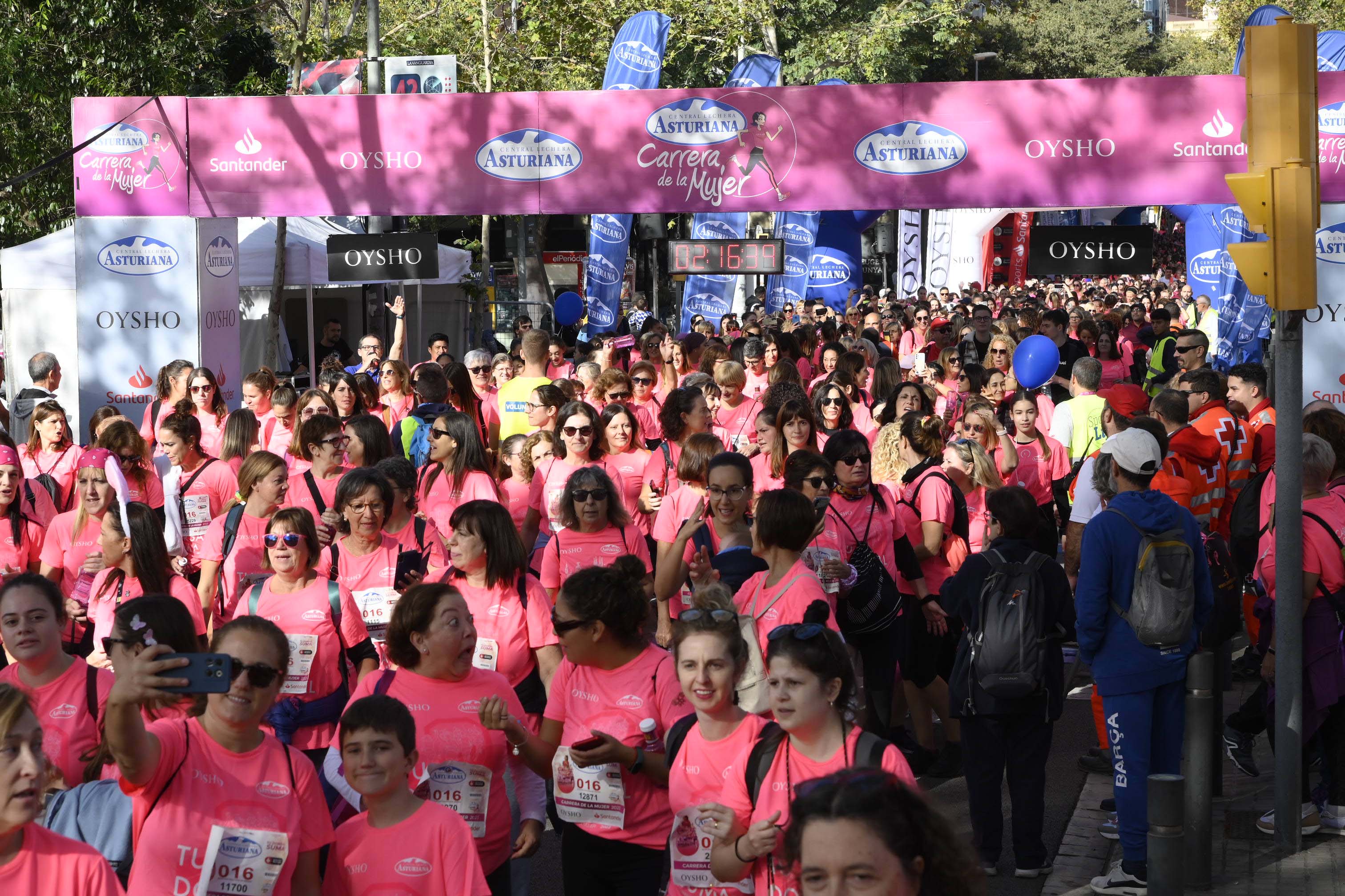 Las mejores fotos de la Carrera de la Mujer de Barcelona 2023. 7039