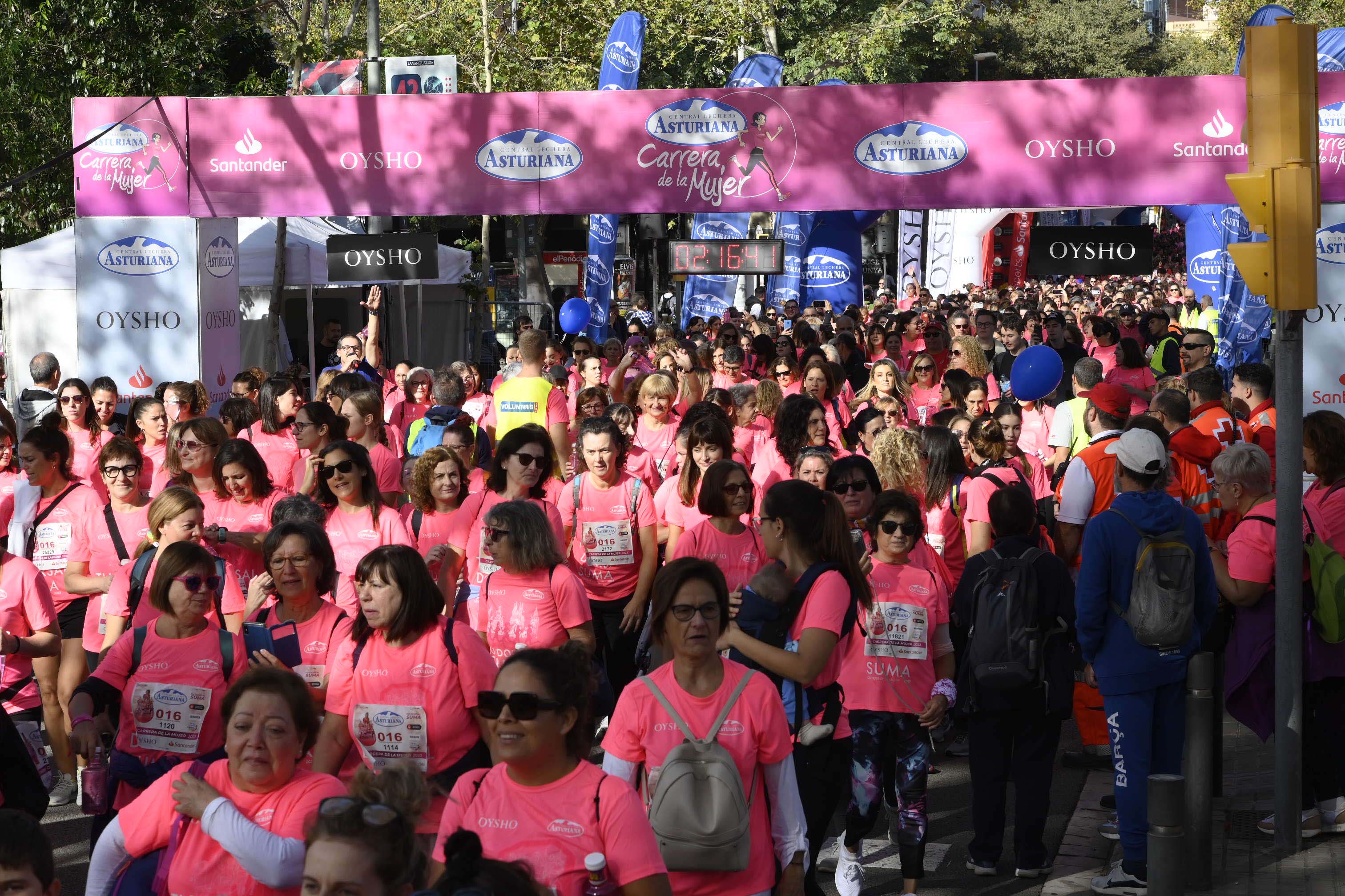 Las mejores fotos de la Carrera de la Mujer de Barcelona 2023. 7040