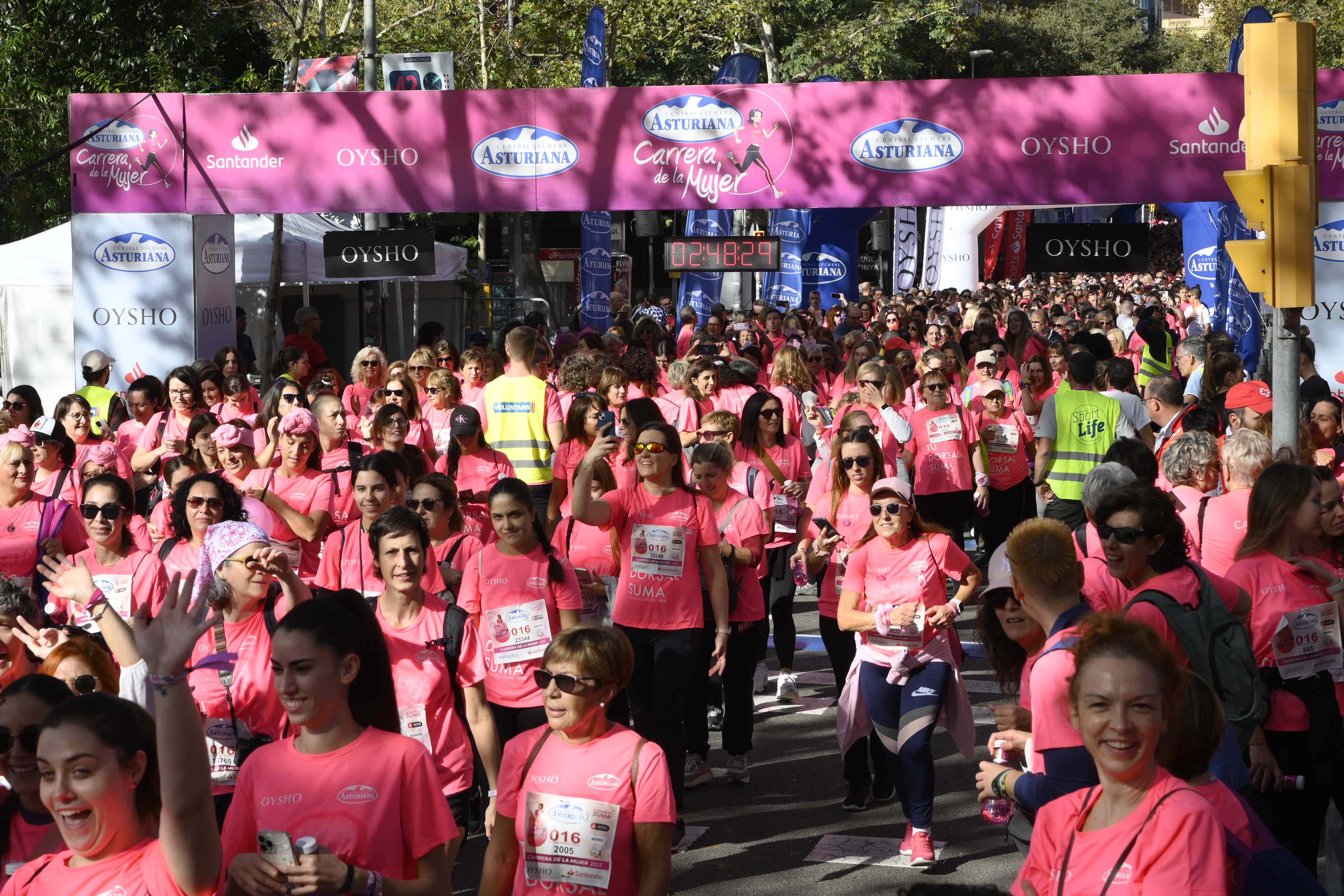Las mejores fotos de la Carrera de la Mujer de Barcelona 2023. 7956