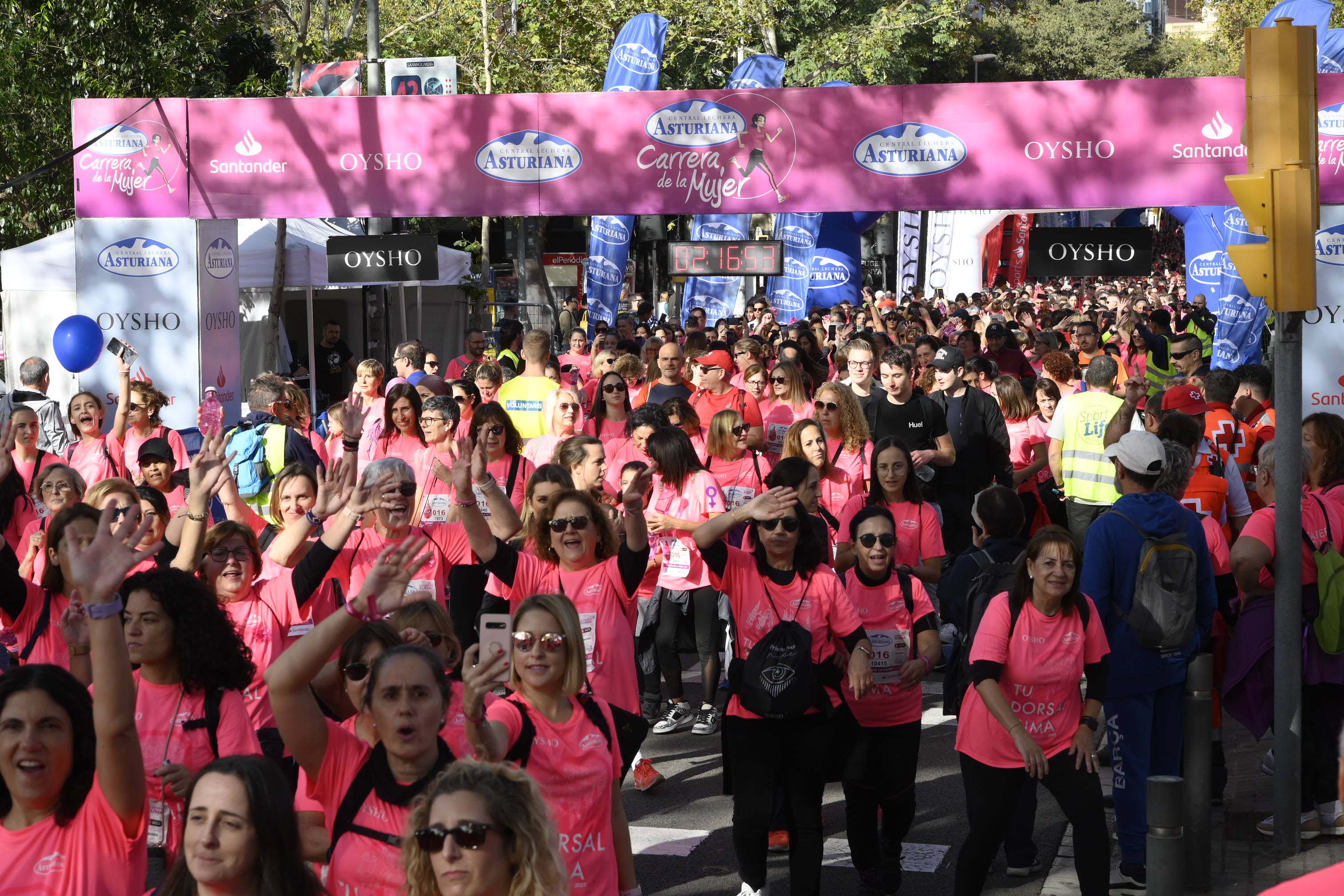 Las mejores fotos de la Carrera de la Mujer de Barcelona 2023. 7046