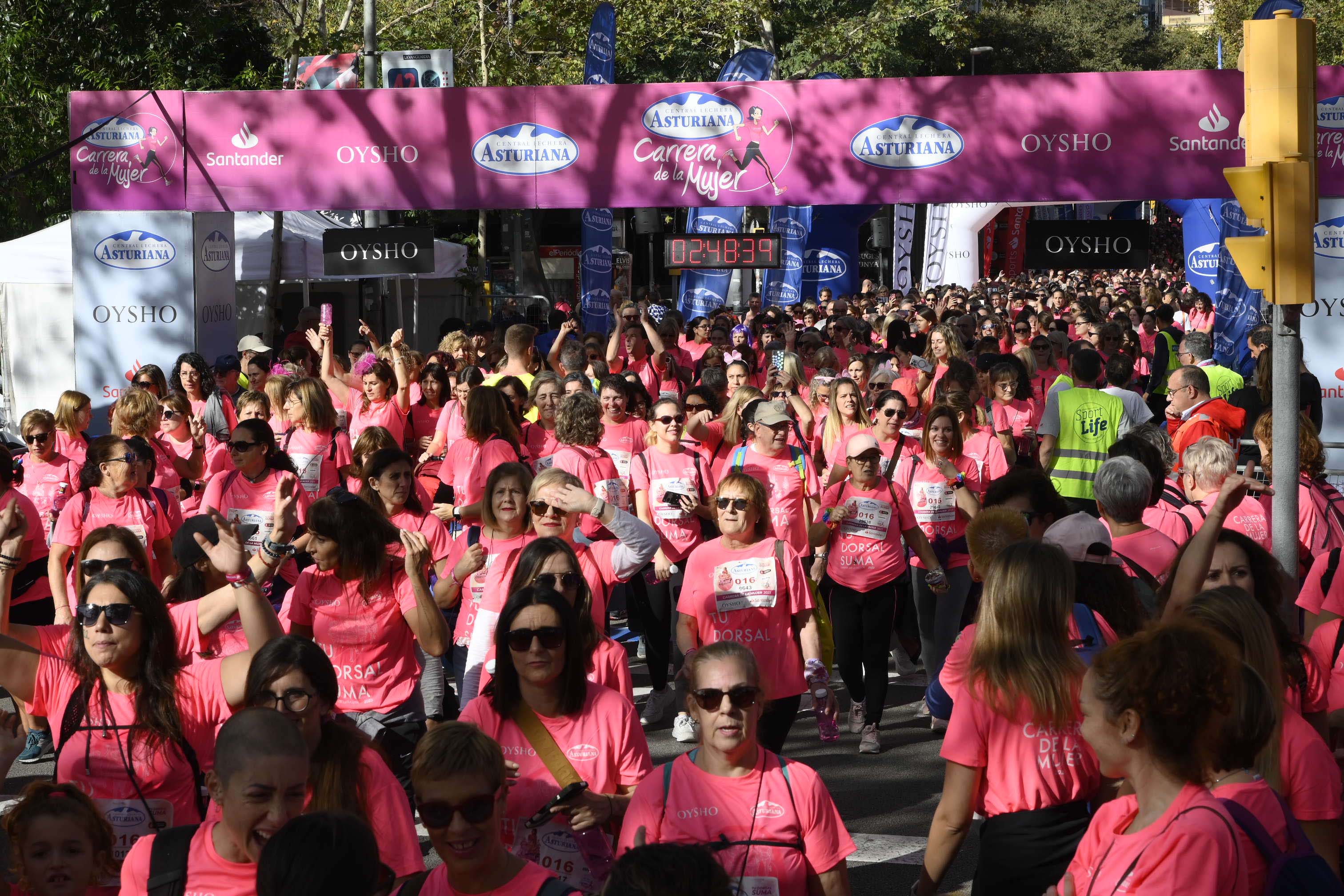 Las mejores fotos de la Carrera de la Mujer de Barcelona 2023. 7961