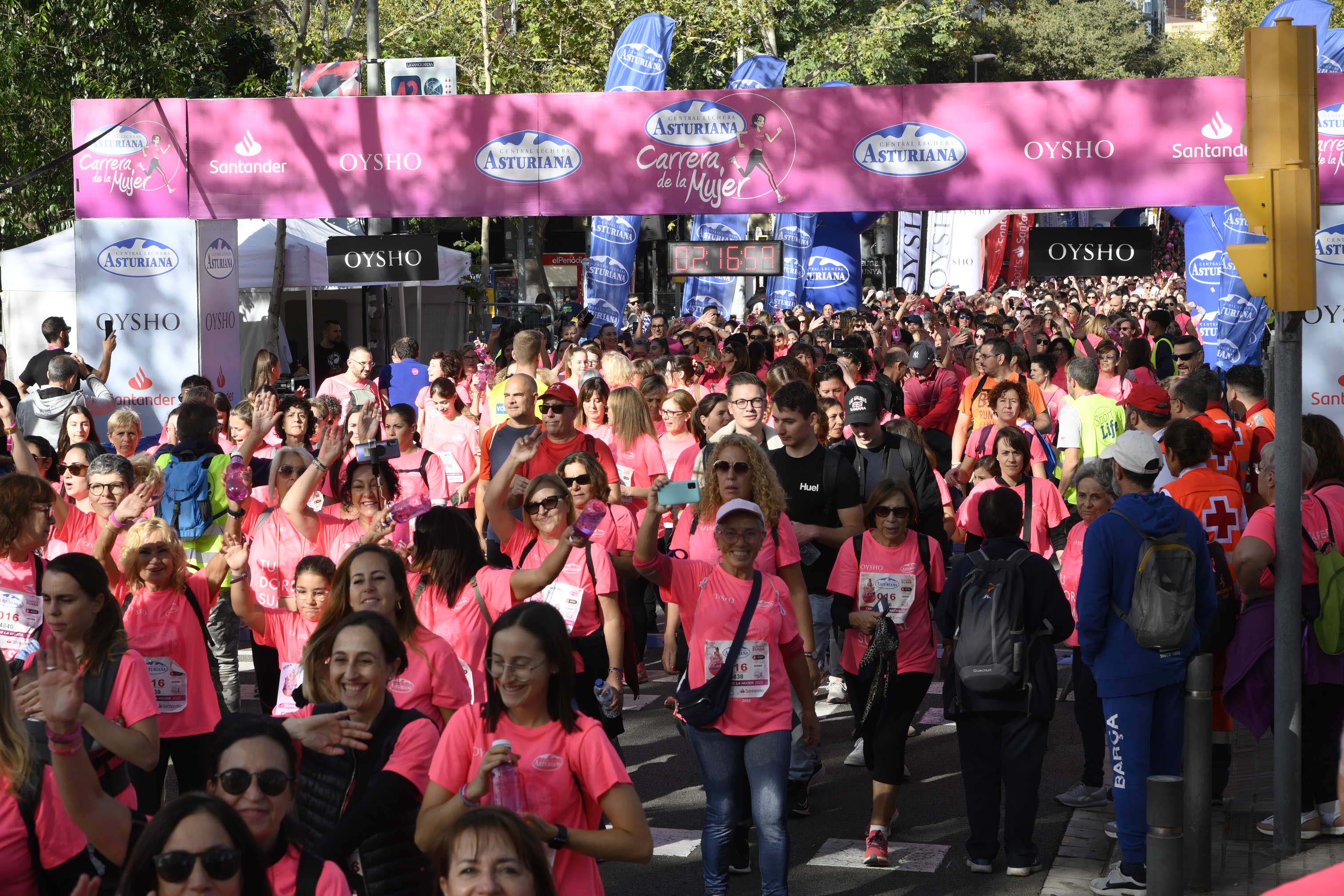 Las mejores fotos de la Carrera de la Mujer de Barcelona 2023. 7049