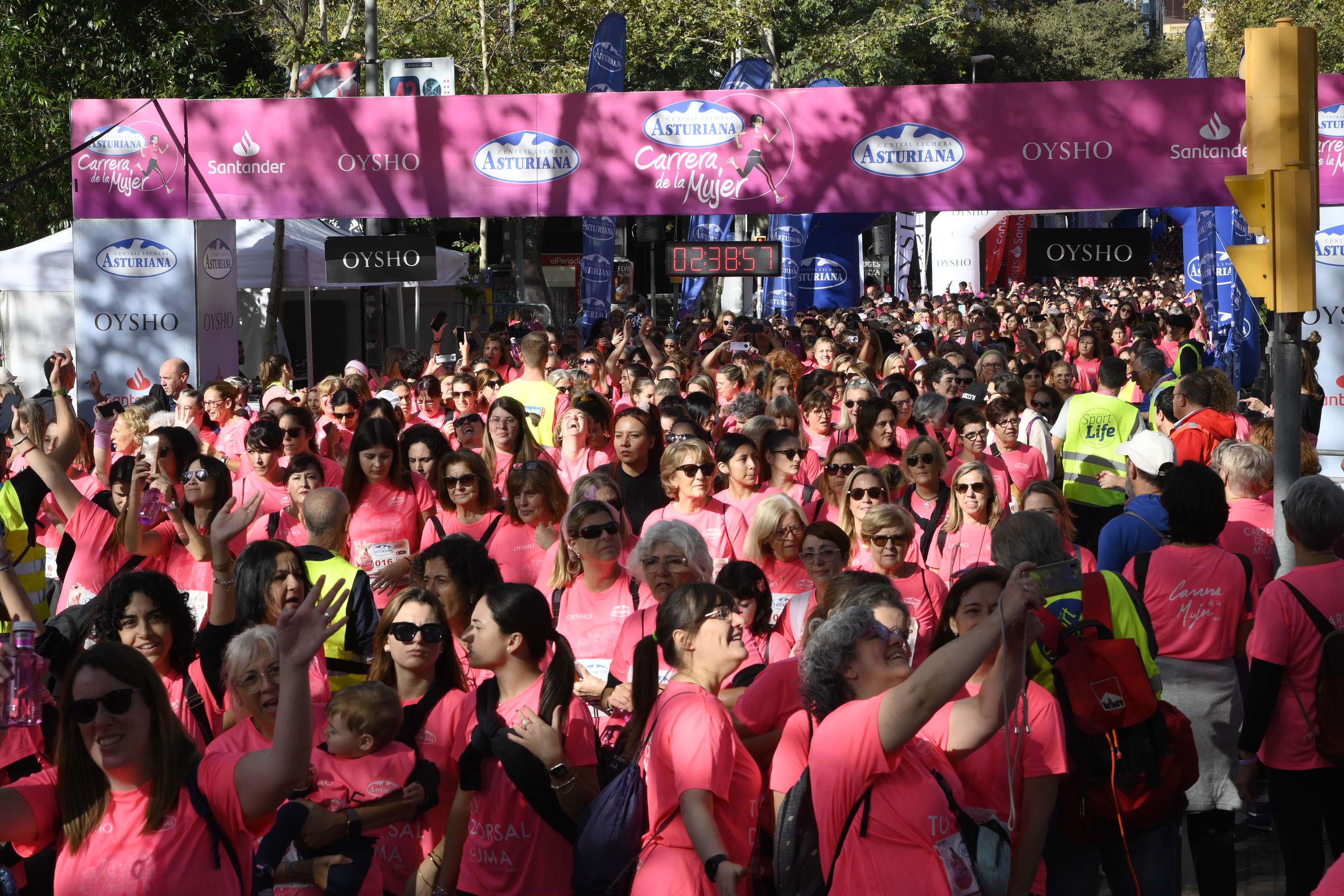 Las mejores fotos de la Carrera de la Mujer de Barcelona 2023. 7674