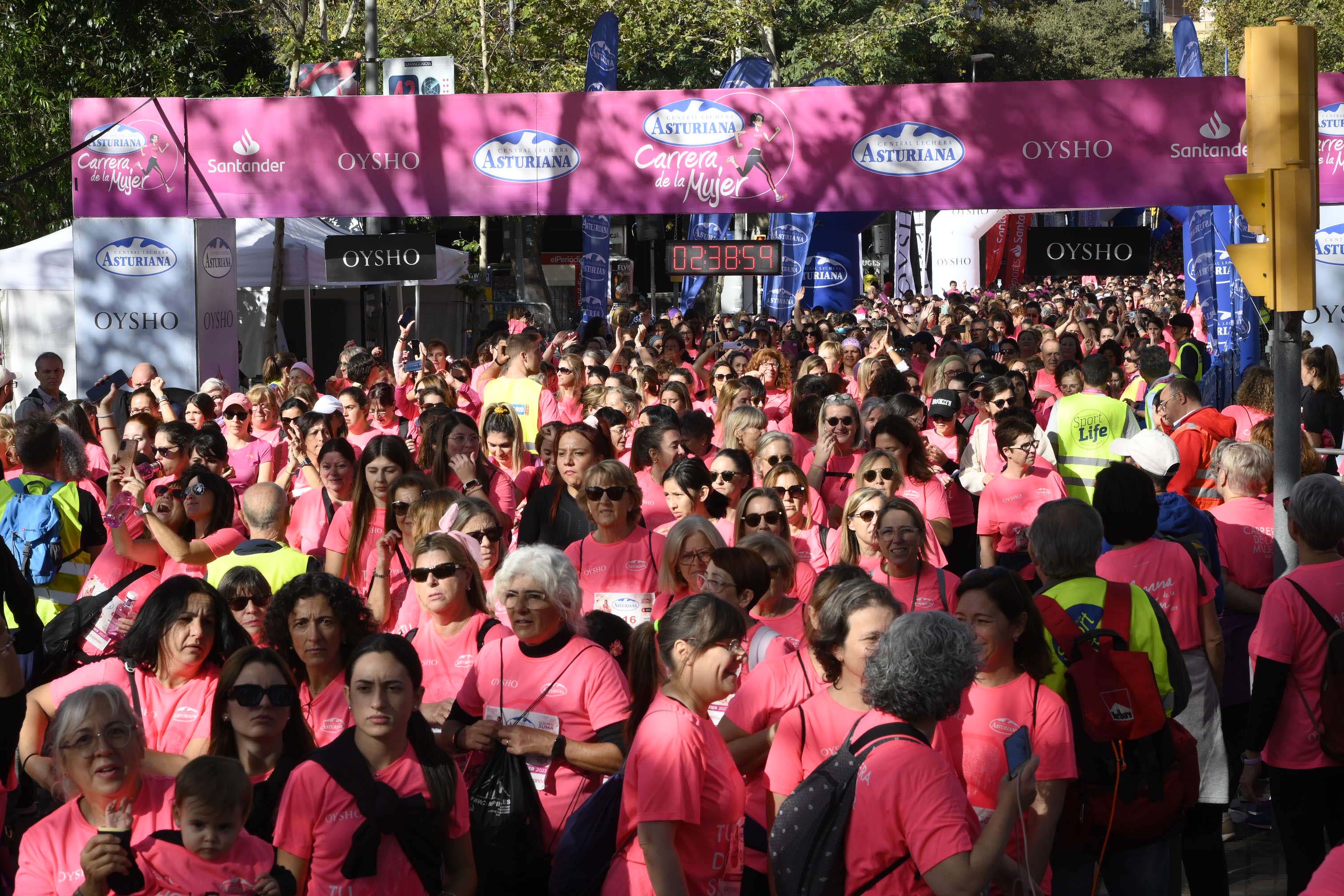 Las mejores fotos de la Carrera de la Mujer de Barcelona 2023. 7675