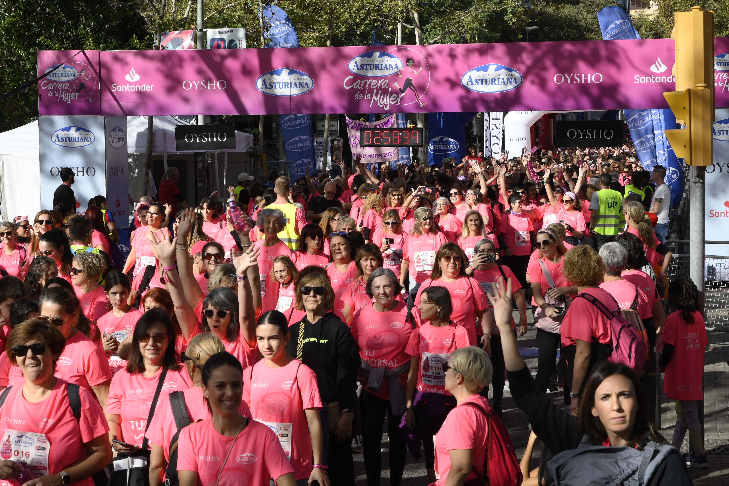 Las mejores fotos de la Carrera de la Mujer de Barcelona 2023. 8261