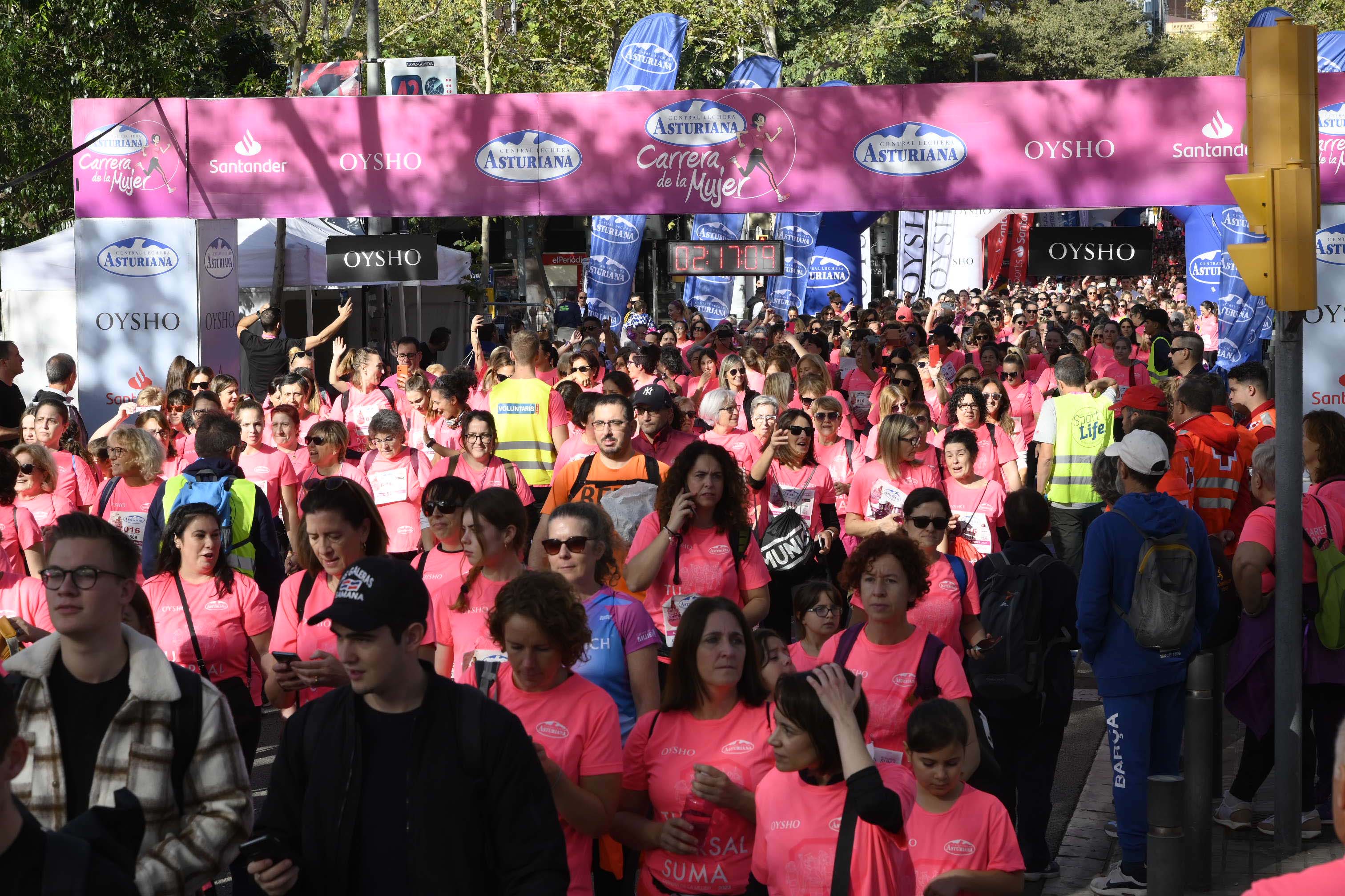 Las mejores fotos de la Carrera de la Mujer de Barcelona 2023. 7054