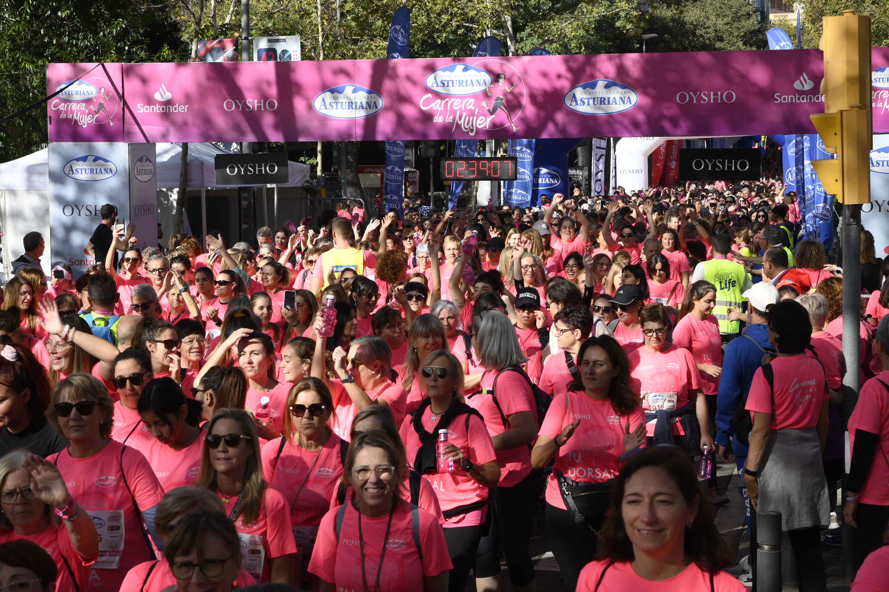 Las mejores fotos de la Carrera de la Mujer de Barcelona 2023. 7679