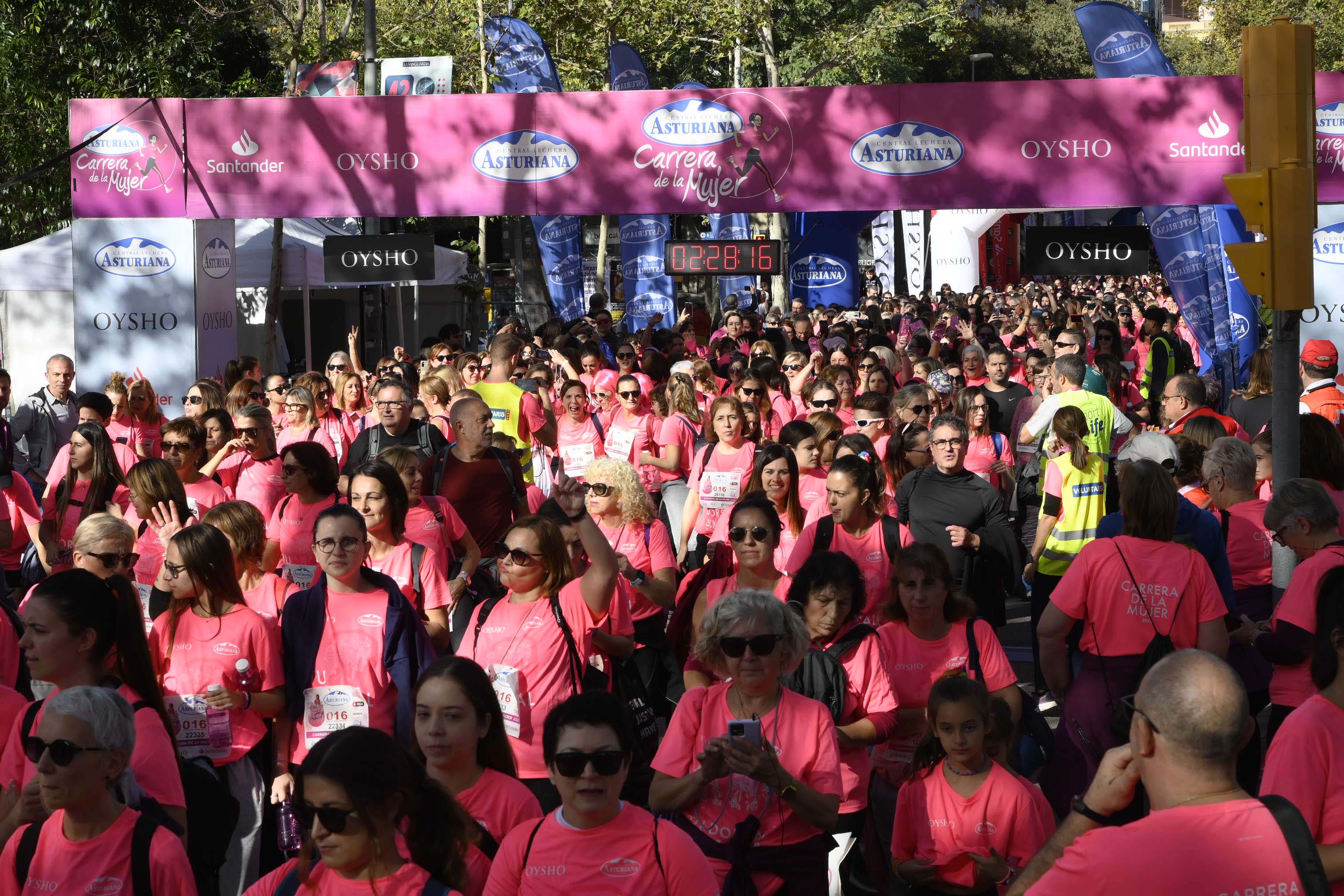Las mejores fotos de la Carrera de la Mujer de Barcelona 2023. 7371