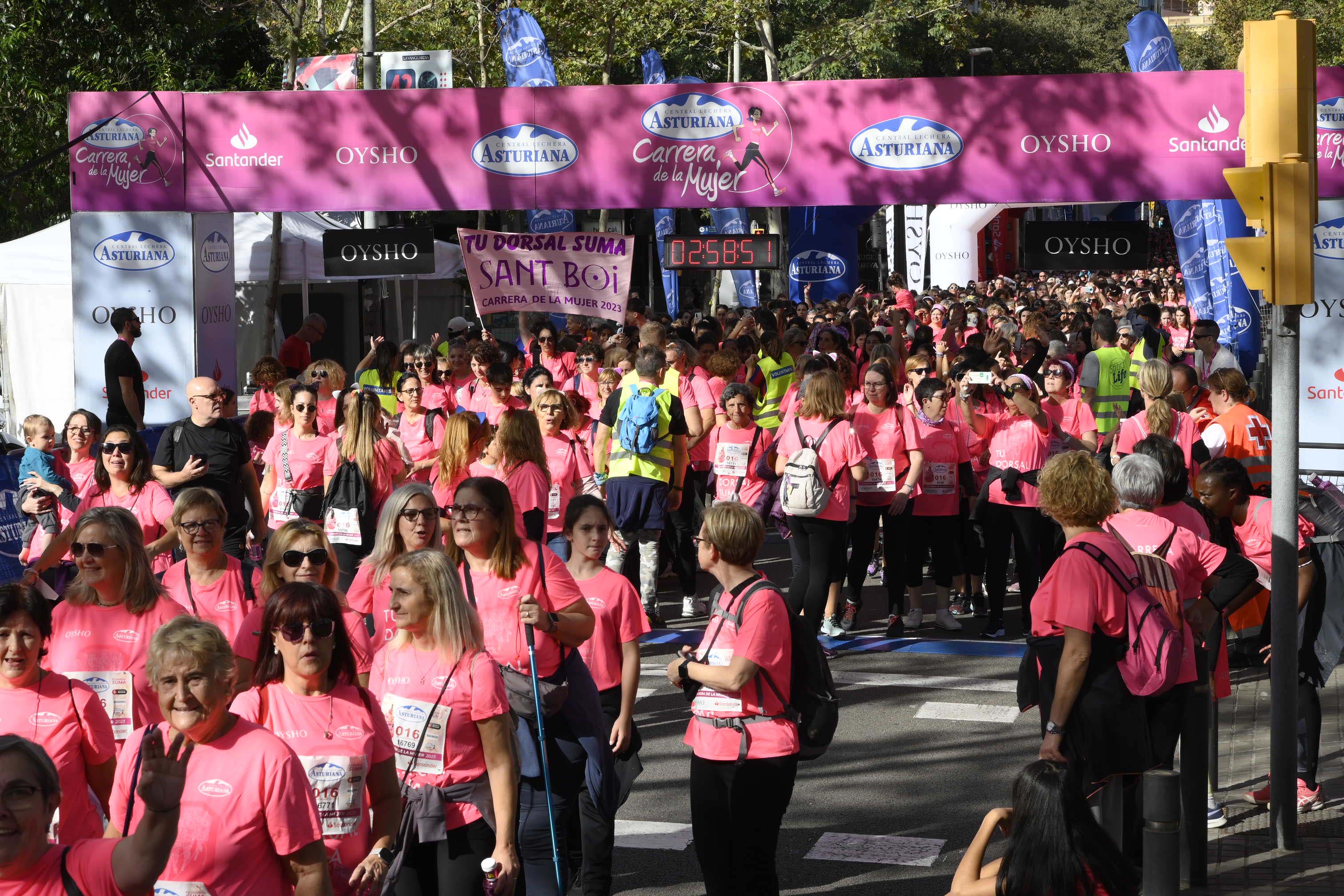 Las mejores fotos de la Carrera de la Mujer de Barcelona 2023. 8267